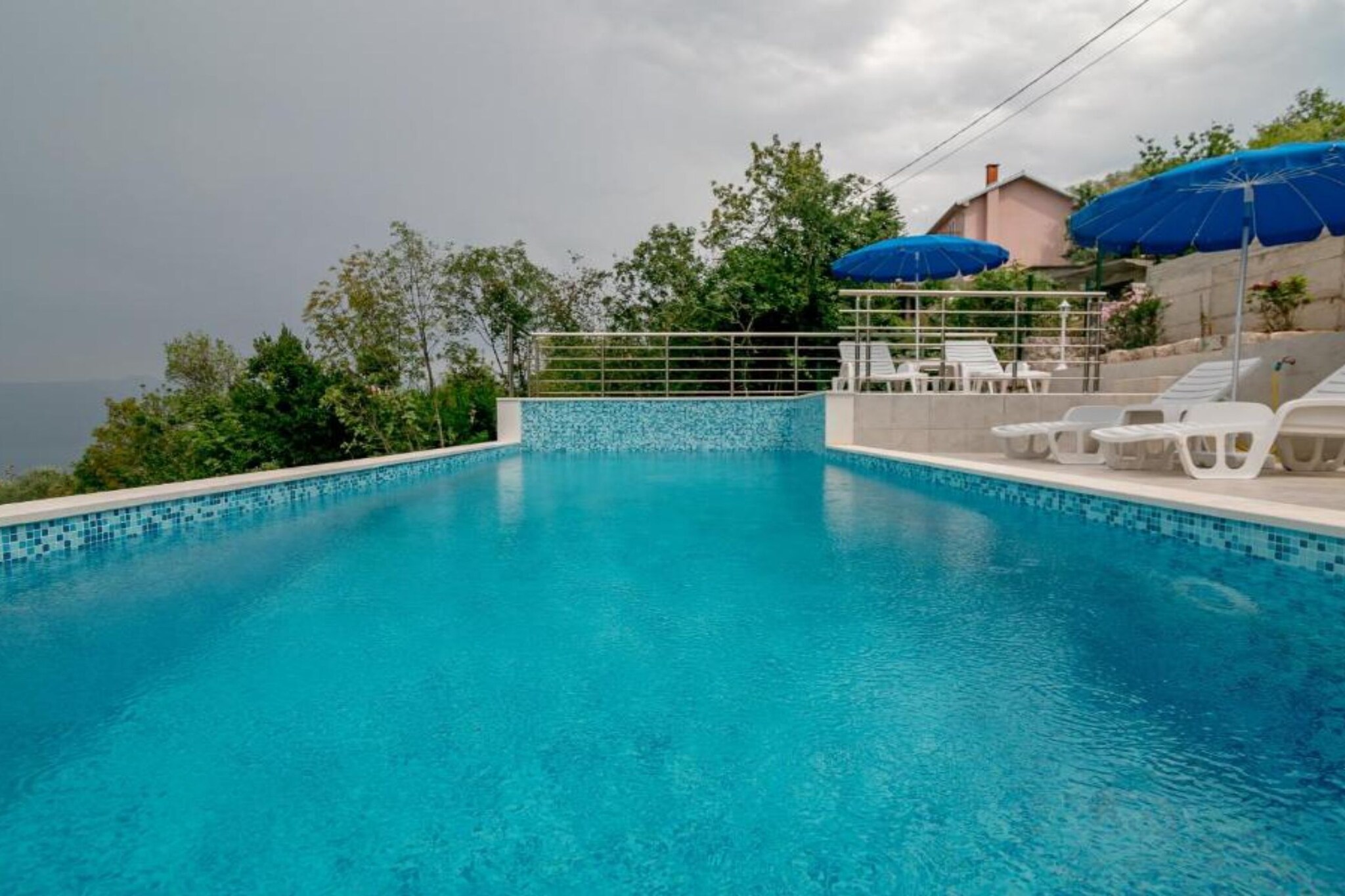 Tranquil Retreat with Private Pool in Lustica Bay - One Bedroom Apartment with Balcony and Sea View 1-Zwembad