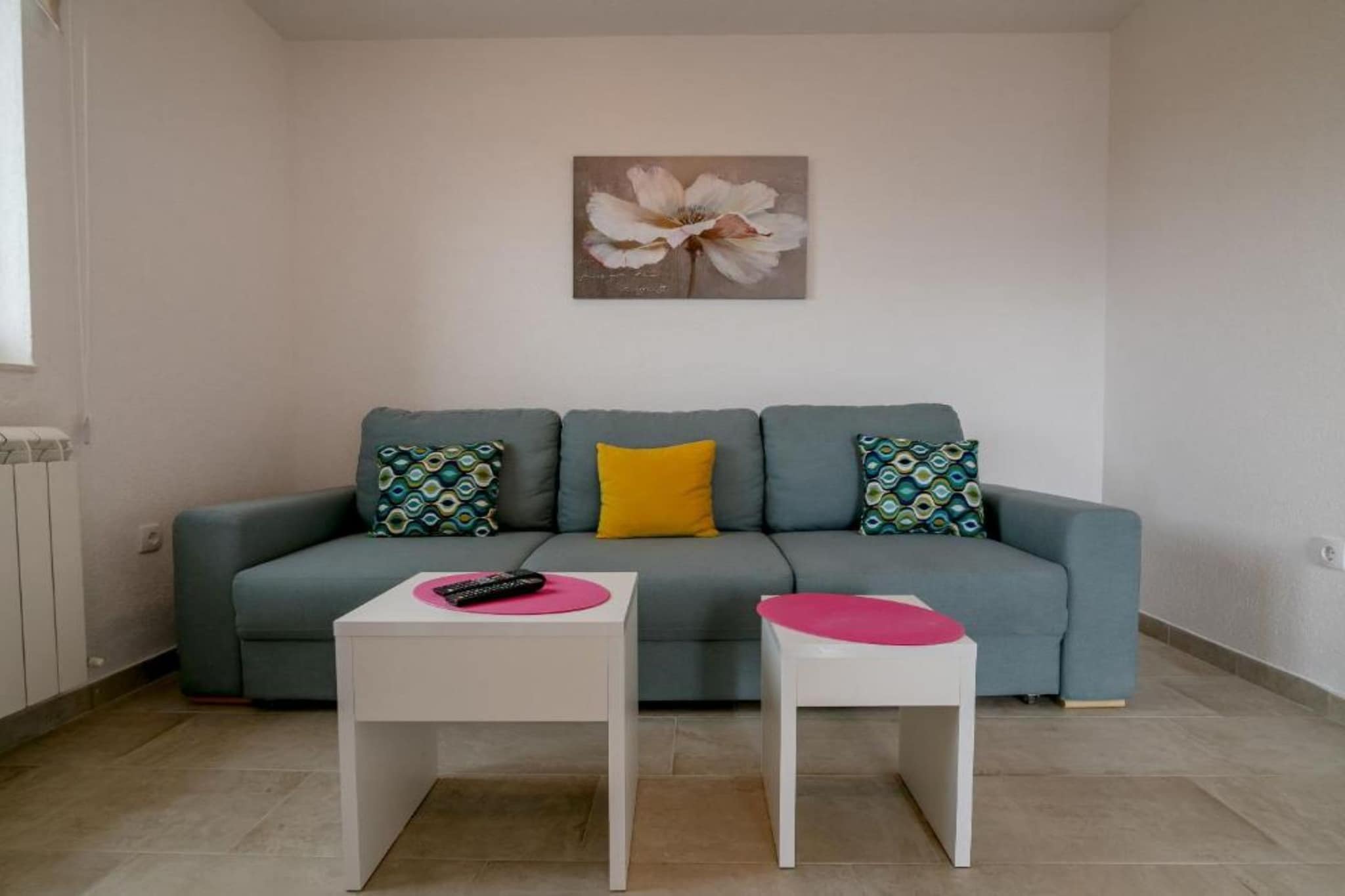 Tranquil Retreat with Private Pool in Lustica Bay - One Bedroom Apartment with Balcony and Sea View 1-Woonkamer