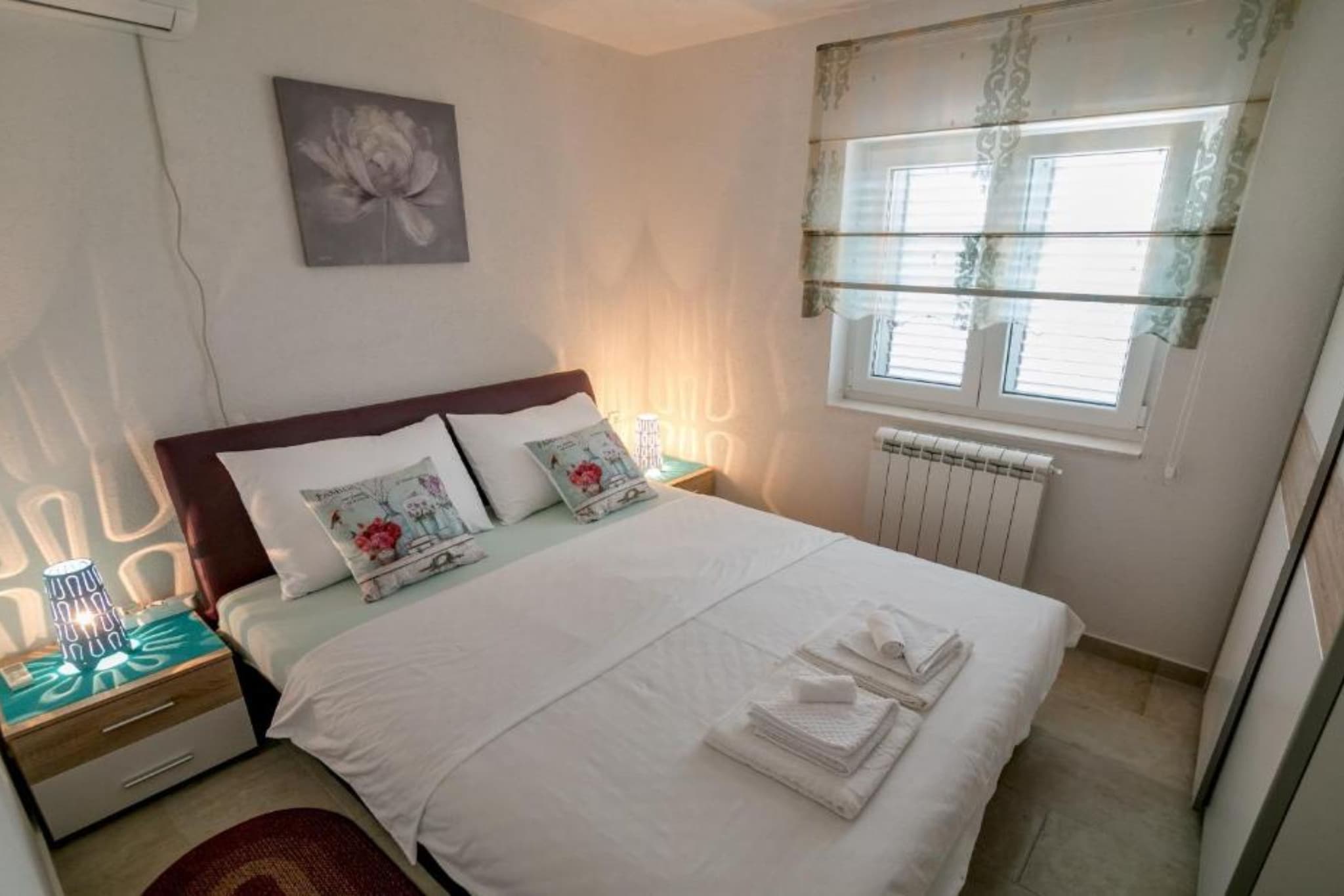 Tranquil Retreat with Private Pool in Lustica Bay - One Bedroom Apartment with Balcony and Sea View 2-Slaapkamer