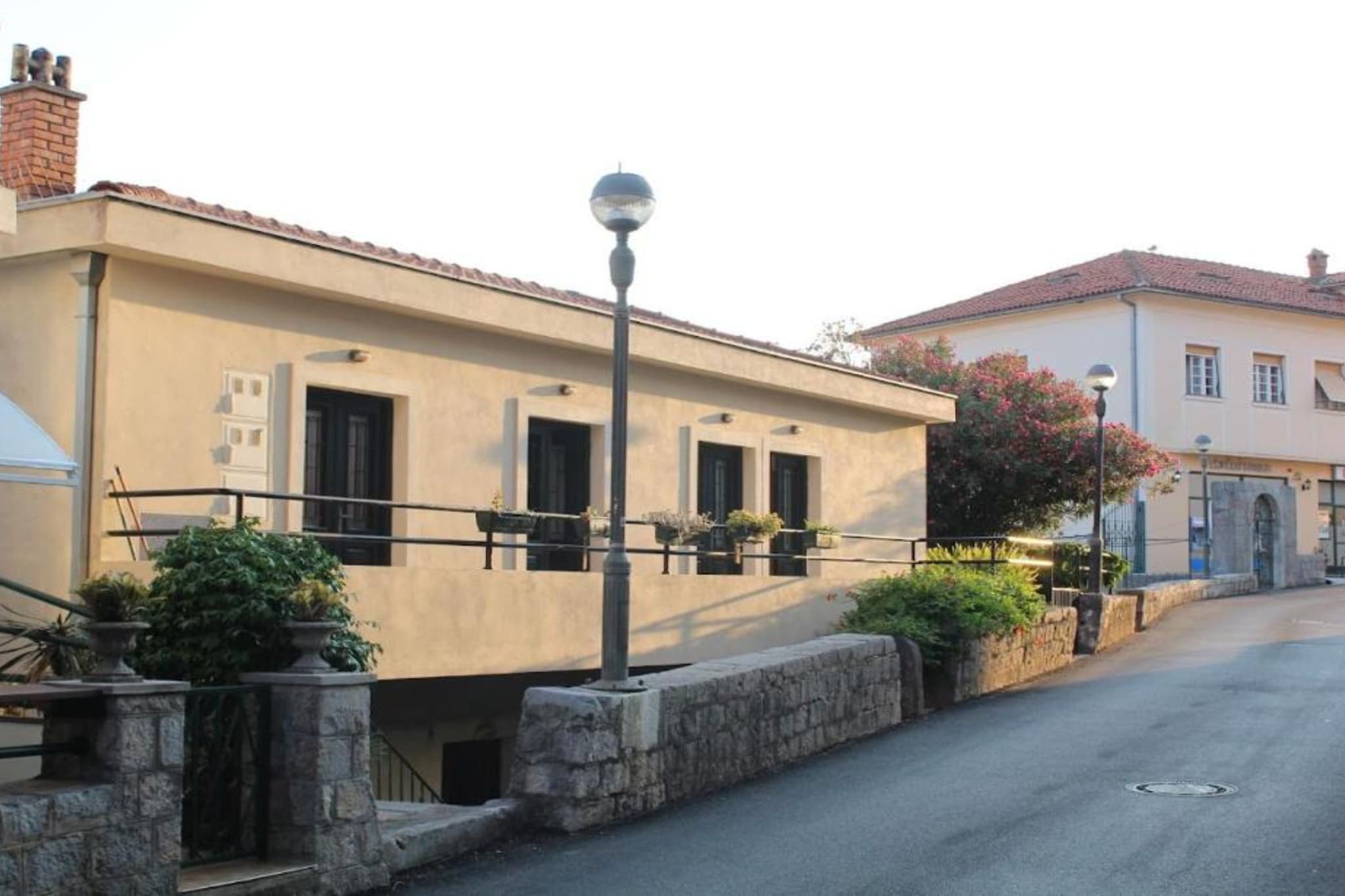 City & Sea Escape – A Perfect Stay in Herceg Novi - Two Bedroom Apartment with Seaview-Buitenlucht