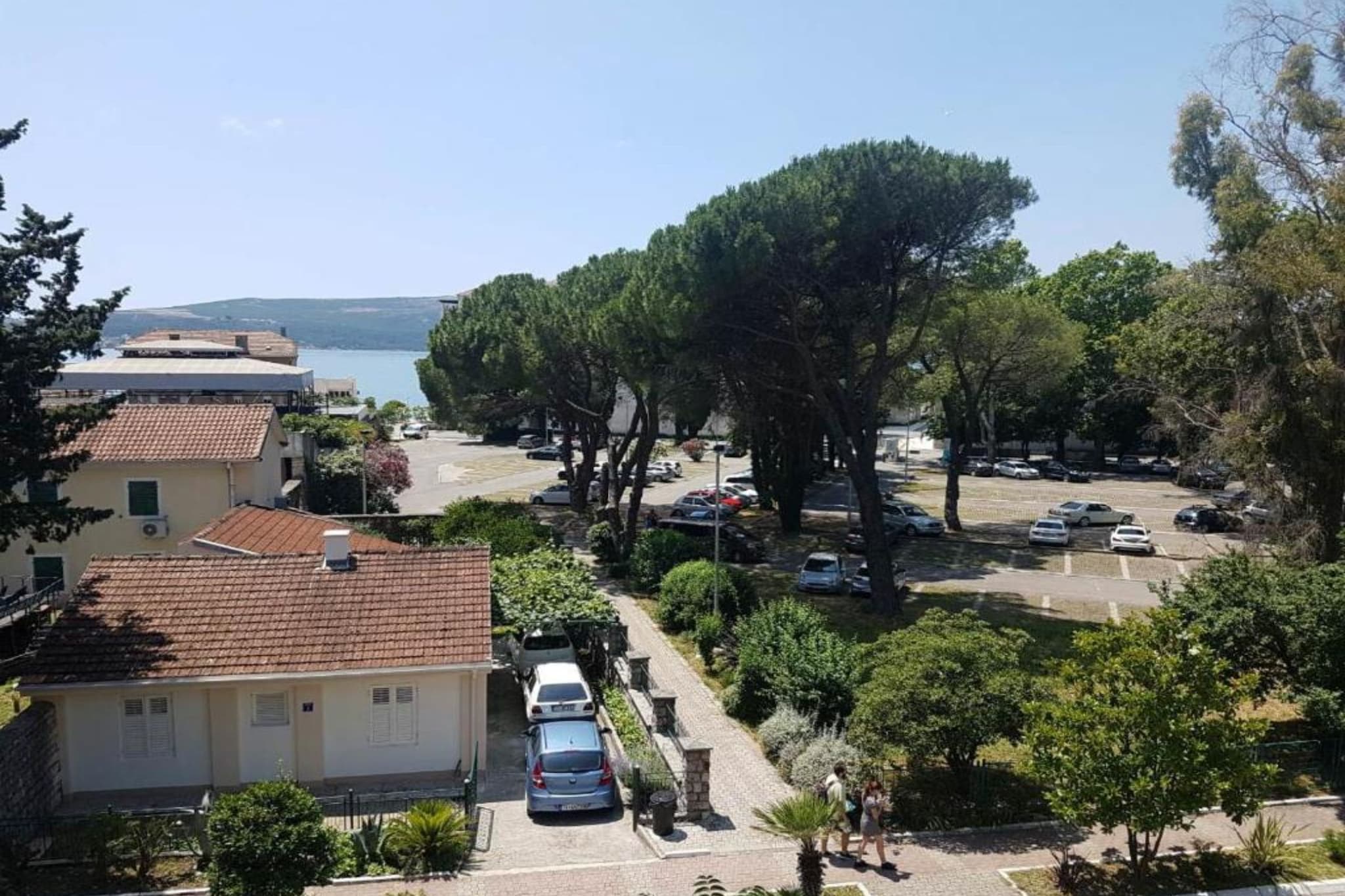 Relaxing Tivat Stay with Balcony & Free Parking - Two Bedroom Apartment-Buitenlucht