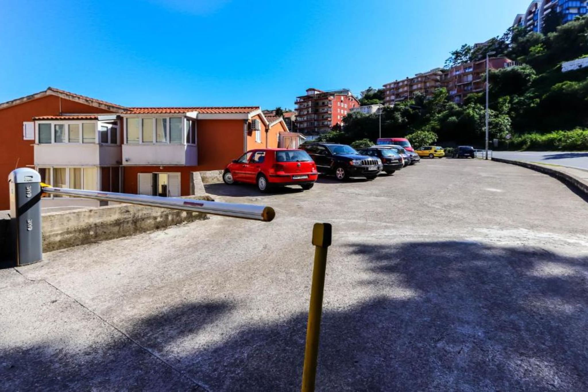 Relaxing Apartment on Budva Coastline - One Bedroom Apartment-Buitenlucht