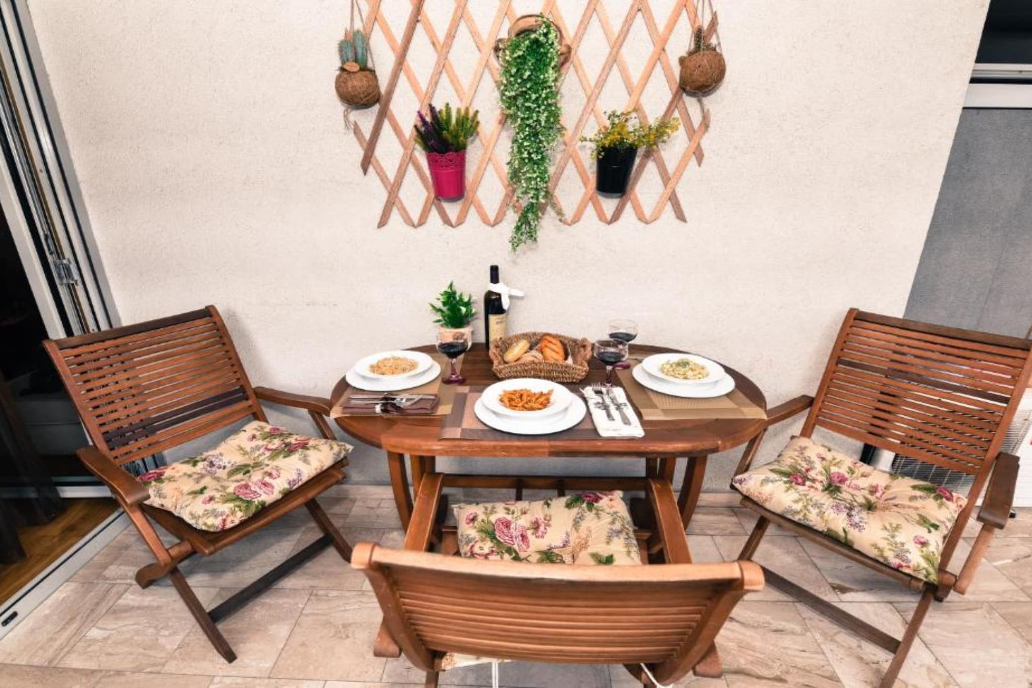 City & Sea Escape Studio Near Budva’s Beaches - Studio Apartment-Terrasbalkon