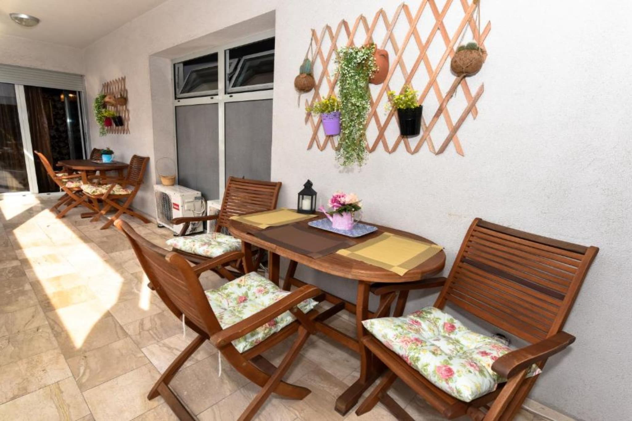 Chic Budva City Retreat - Studio Apartment with Balcony-Terrasbalkon