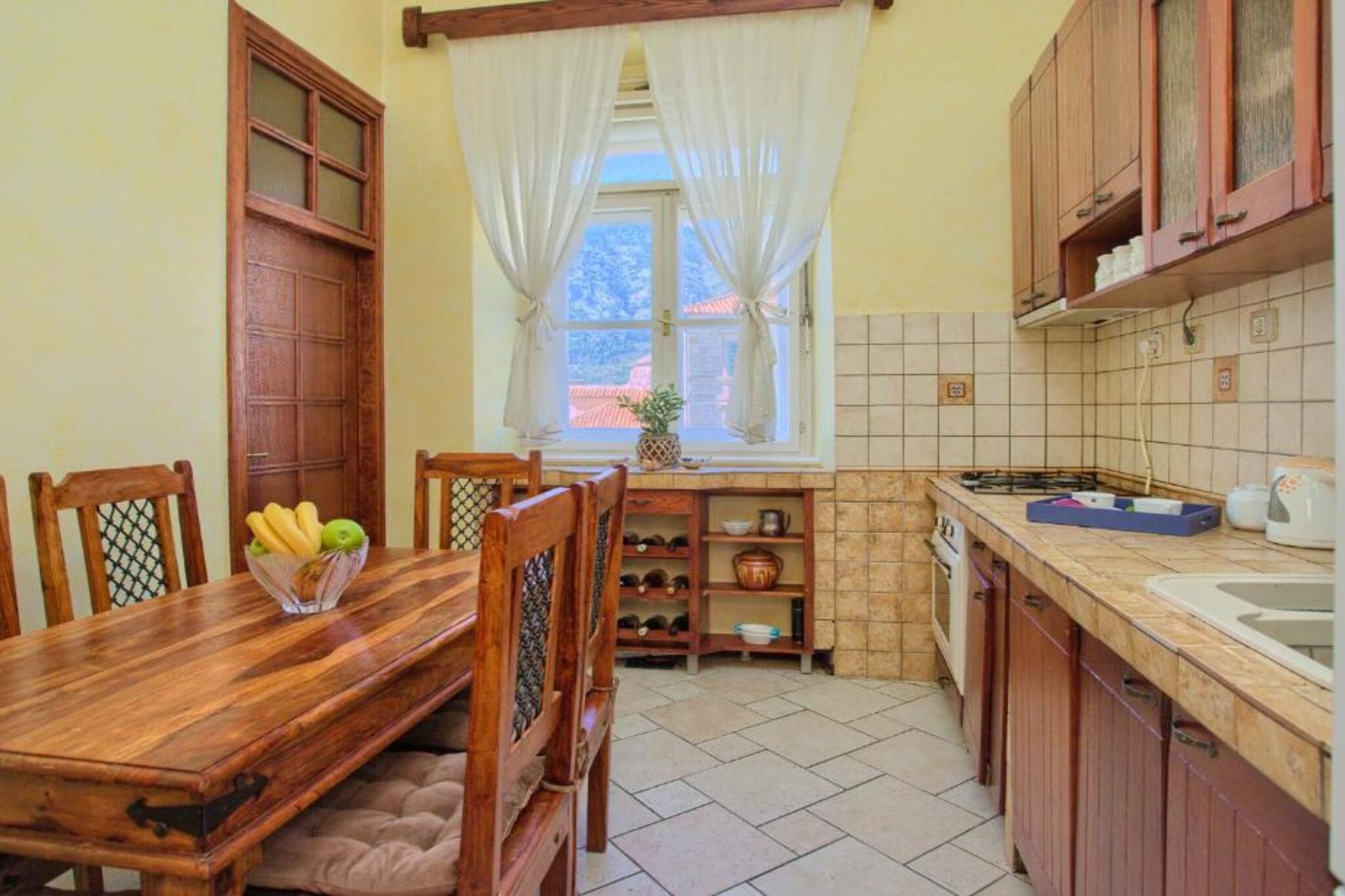 Kotor Old Town Charm Apartment - Two Bedroom Apartment-Kitchen