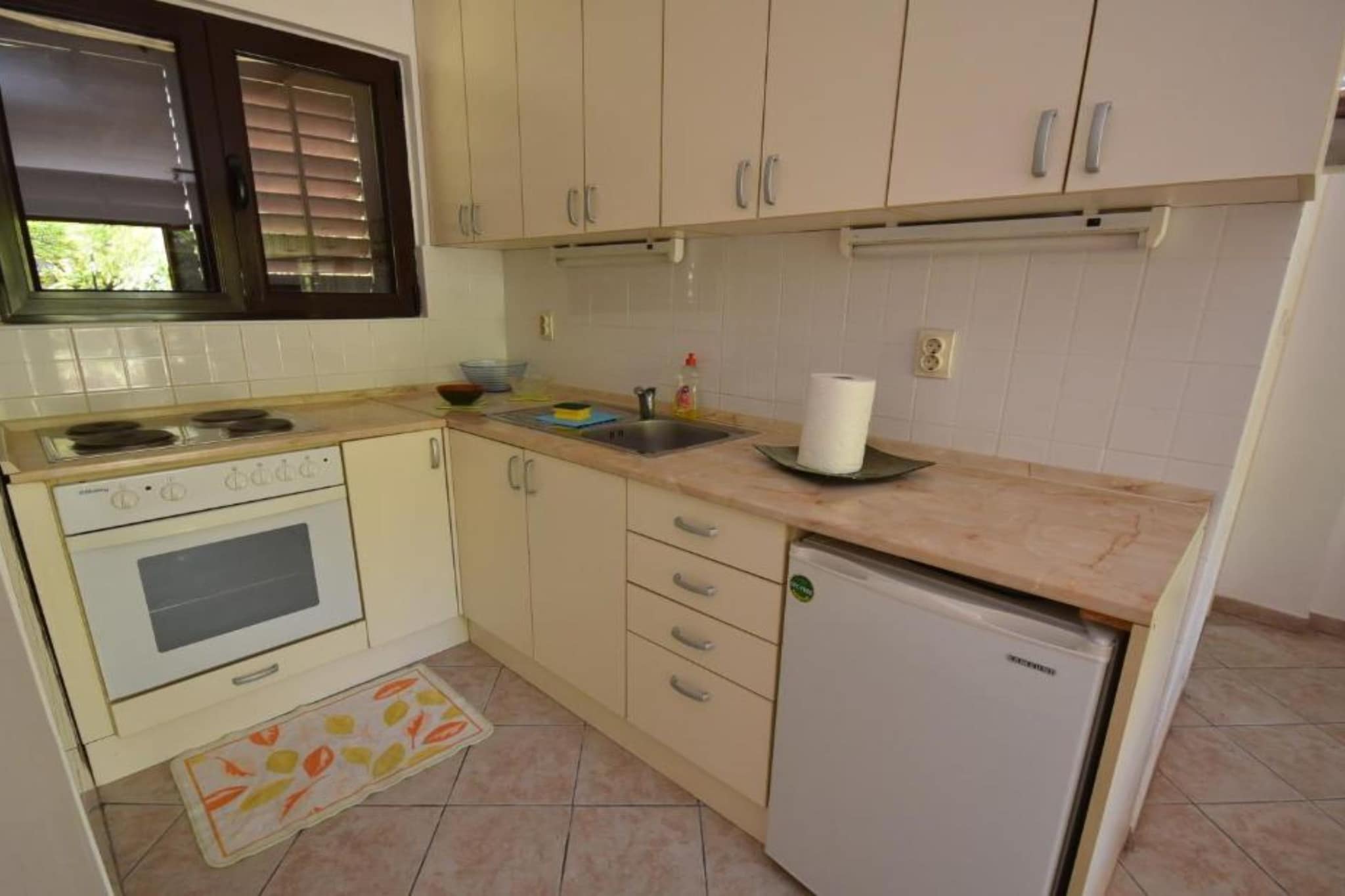 Cozy Igalo Retreat Ideal for Families - Two Bedroom Apartment-Keuken