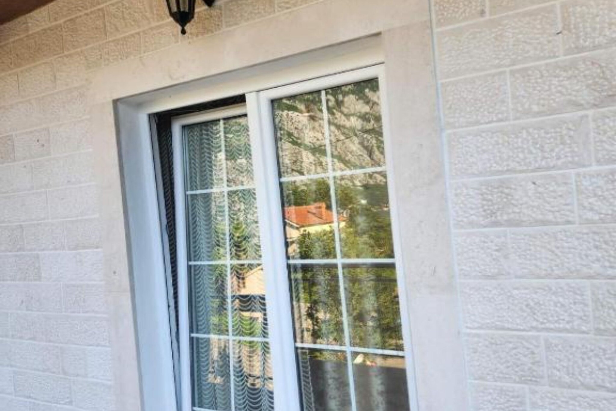 Deluxe City Escape with Modern Comforts & Garage - Double Room-Buitenlucht