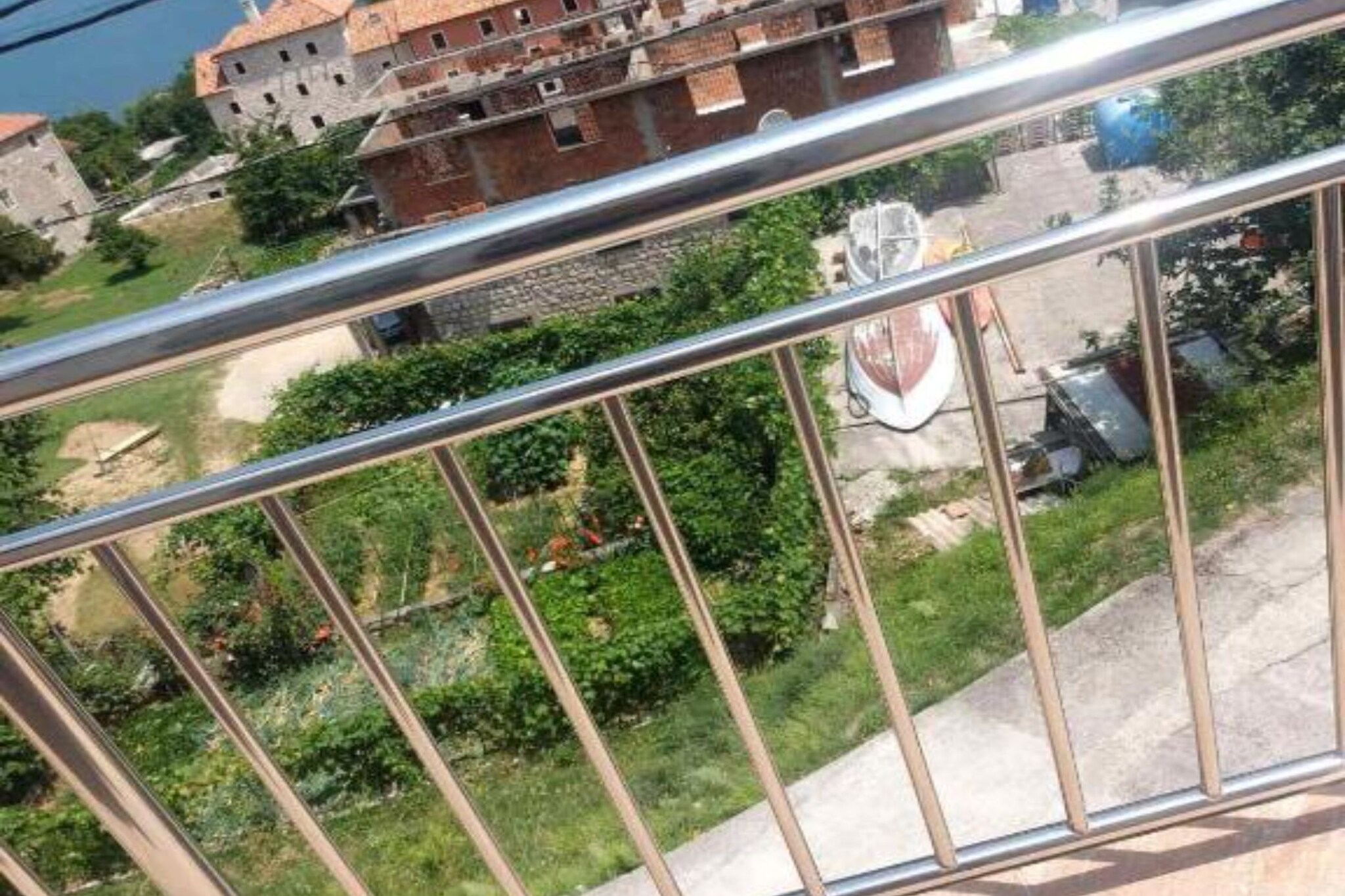 Deluxe City Escape with Modern Comforts & Garage - Double Room-Buitenlucht