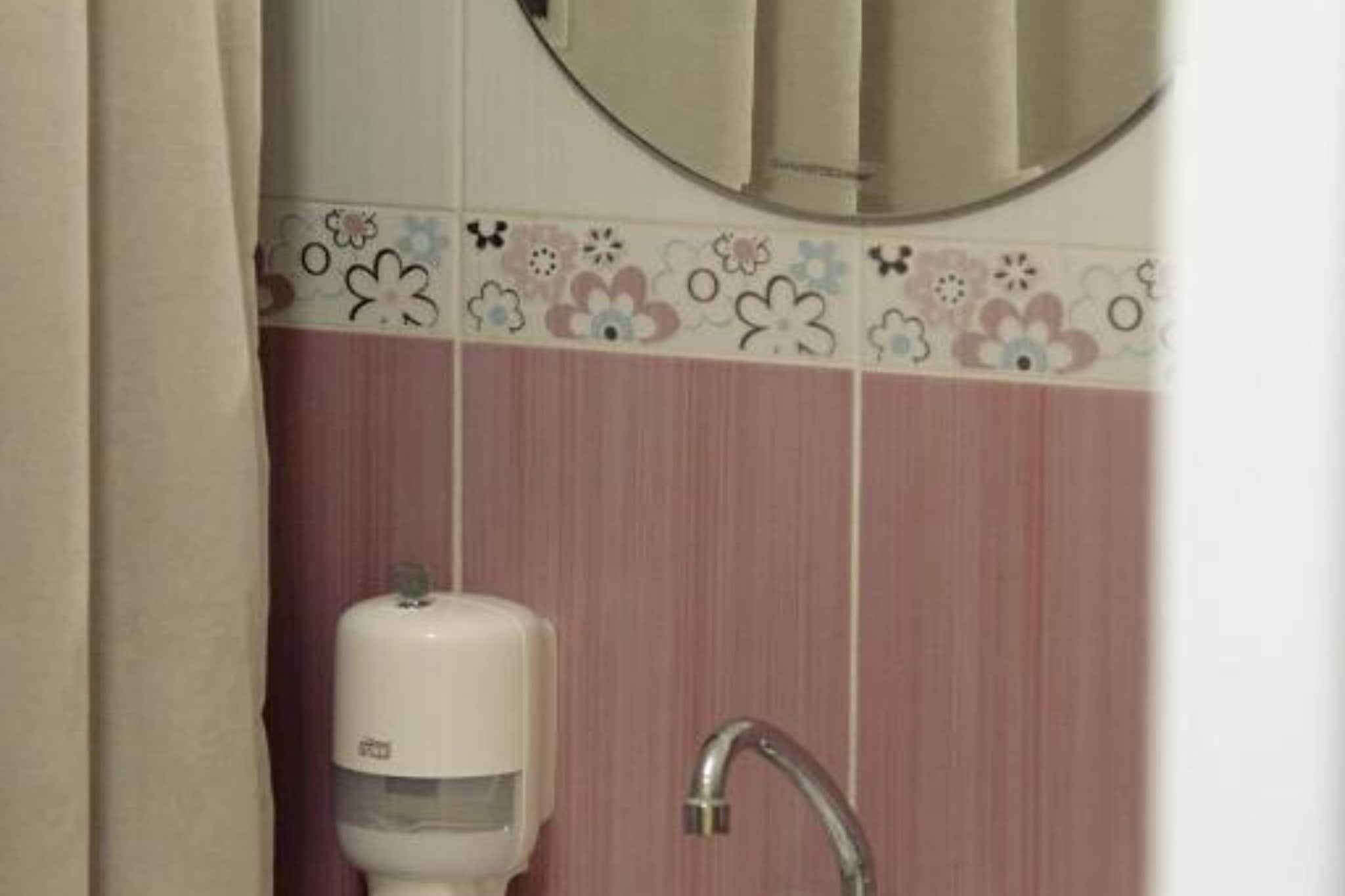 Charming & Cozy Apartment Close to Kotor Old Town - Two Bedroom Apartment-Badkamer