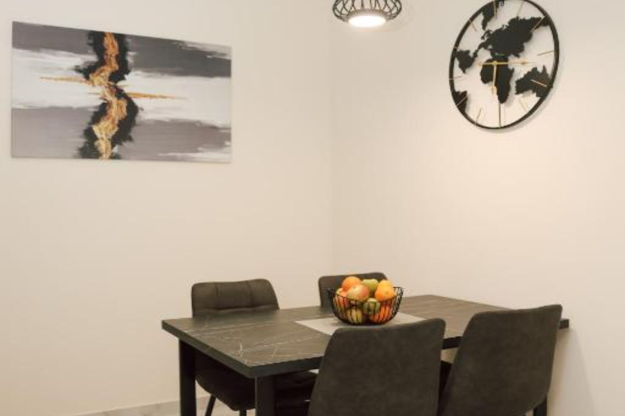 Deluxe One Bedroom Apartment with Terrace