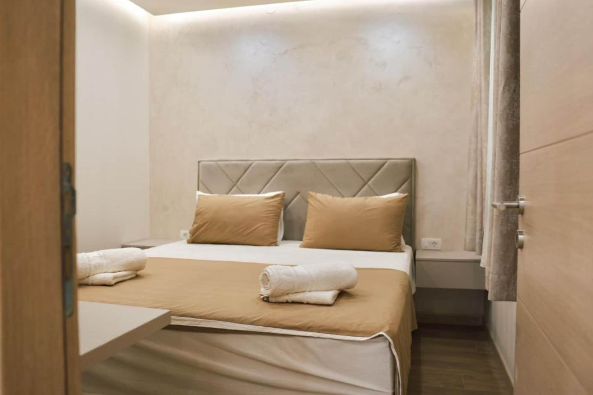 Stylish Apartment with Modern Elegance in Herceg Novi Area - Deluxe One Bedroom Apartment with Terrace-Slaapkamer