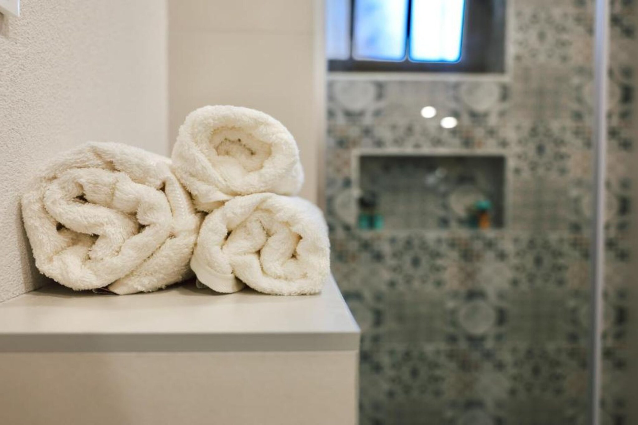 Stylish Apartment with Modern Elegance in Herceg Novi Area - Deluxe One Bedroom Apartment with Terrace-Badkamer