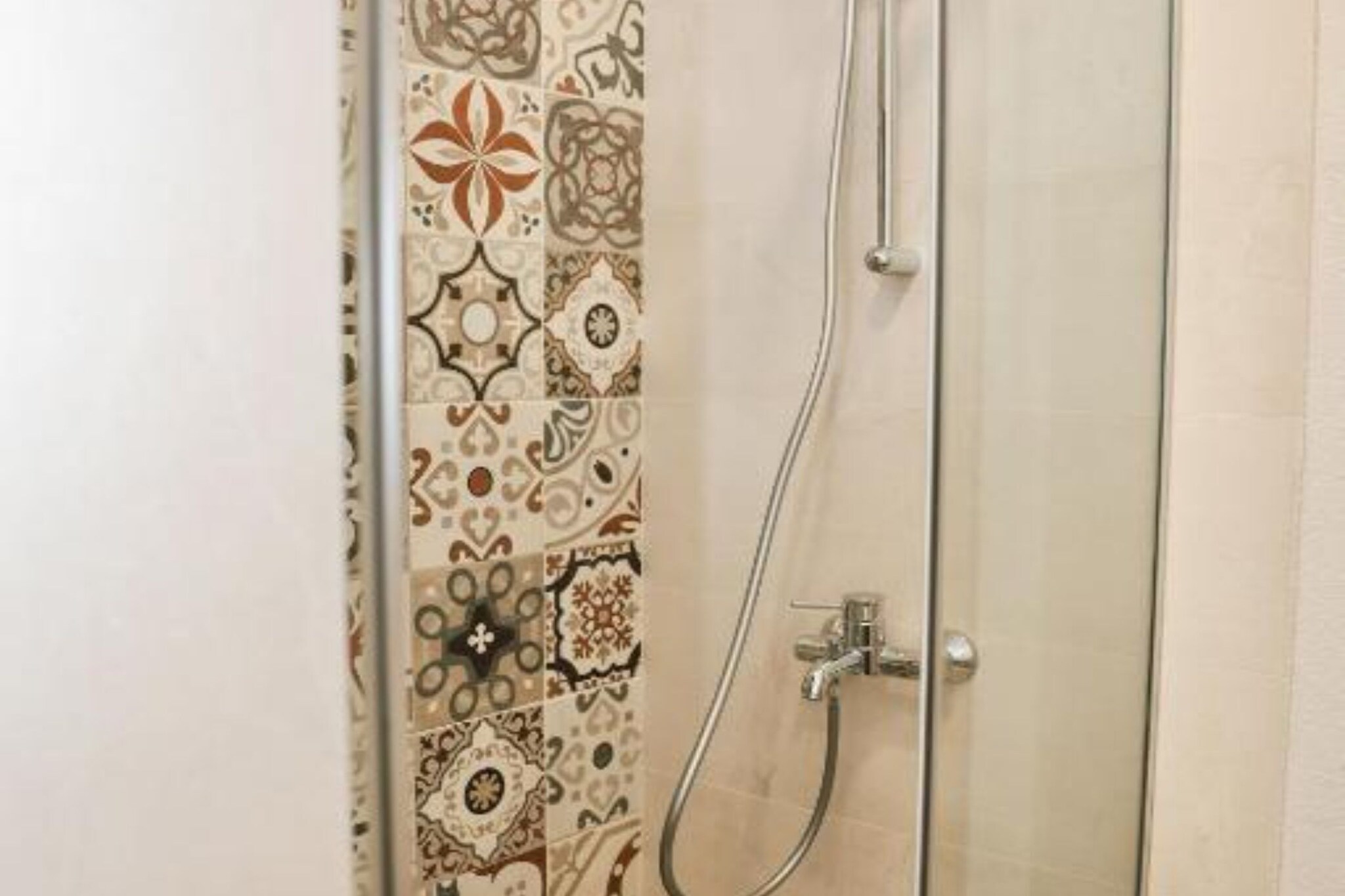 Stylish Apartment with Modern Elegance in Herceg Novi Area - Deluxe One Bedroom Apartment with Balcony-Badkamer