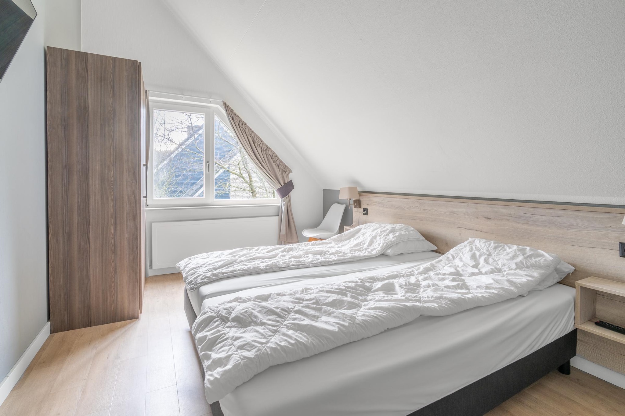 Kamperfoelie 73-Slaapkamer