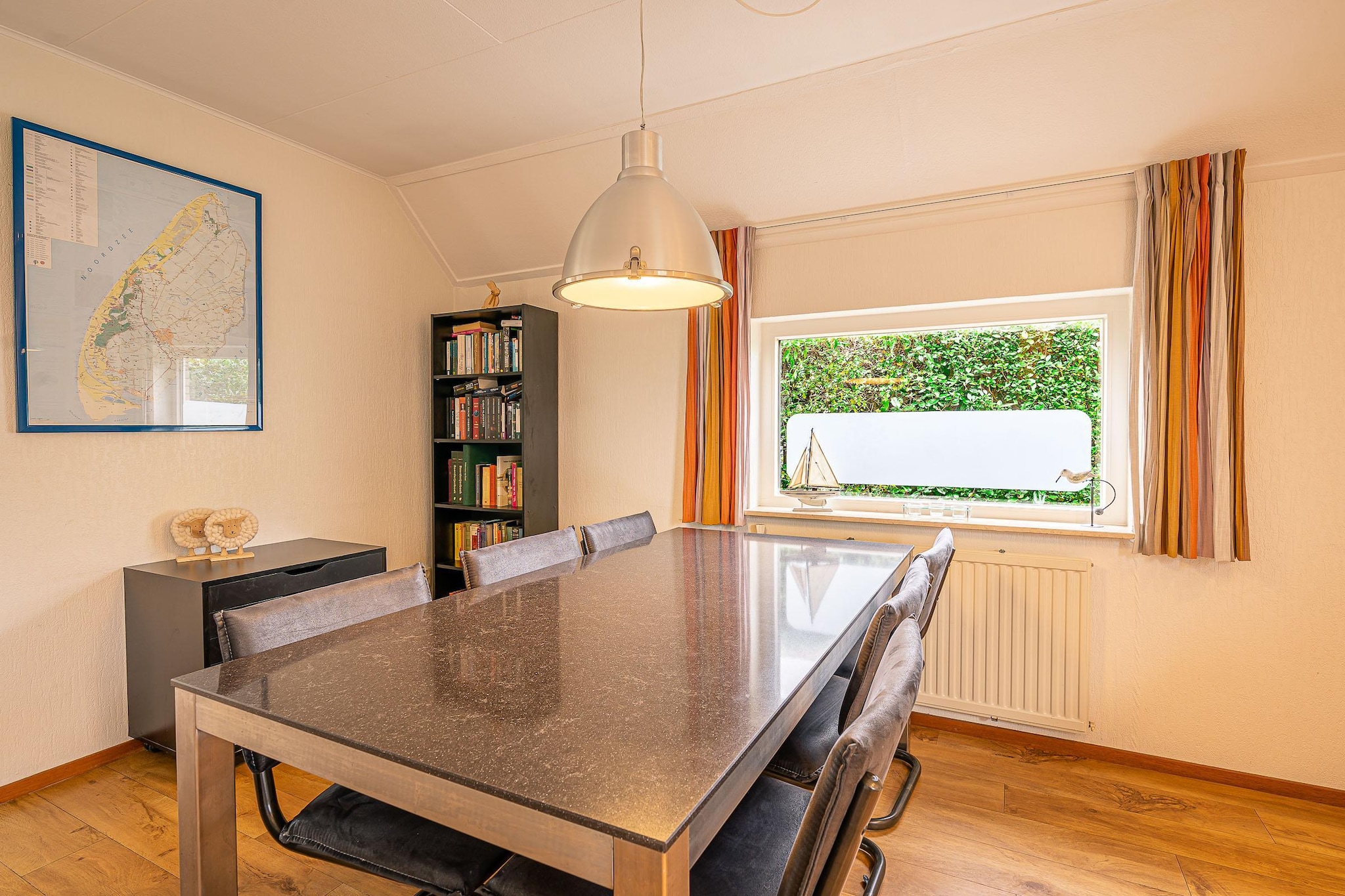 Kamperfoelie 43-Salon