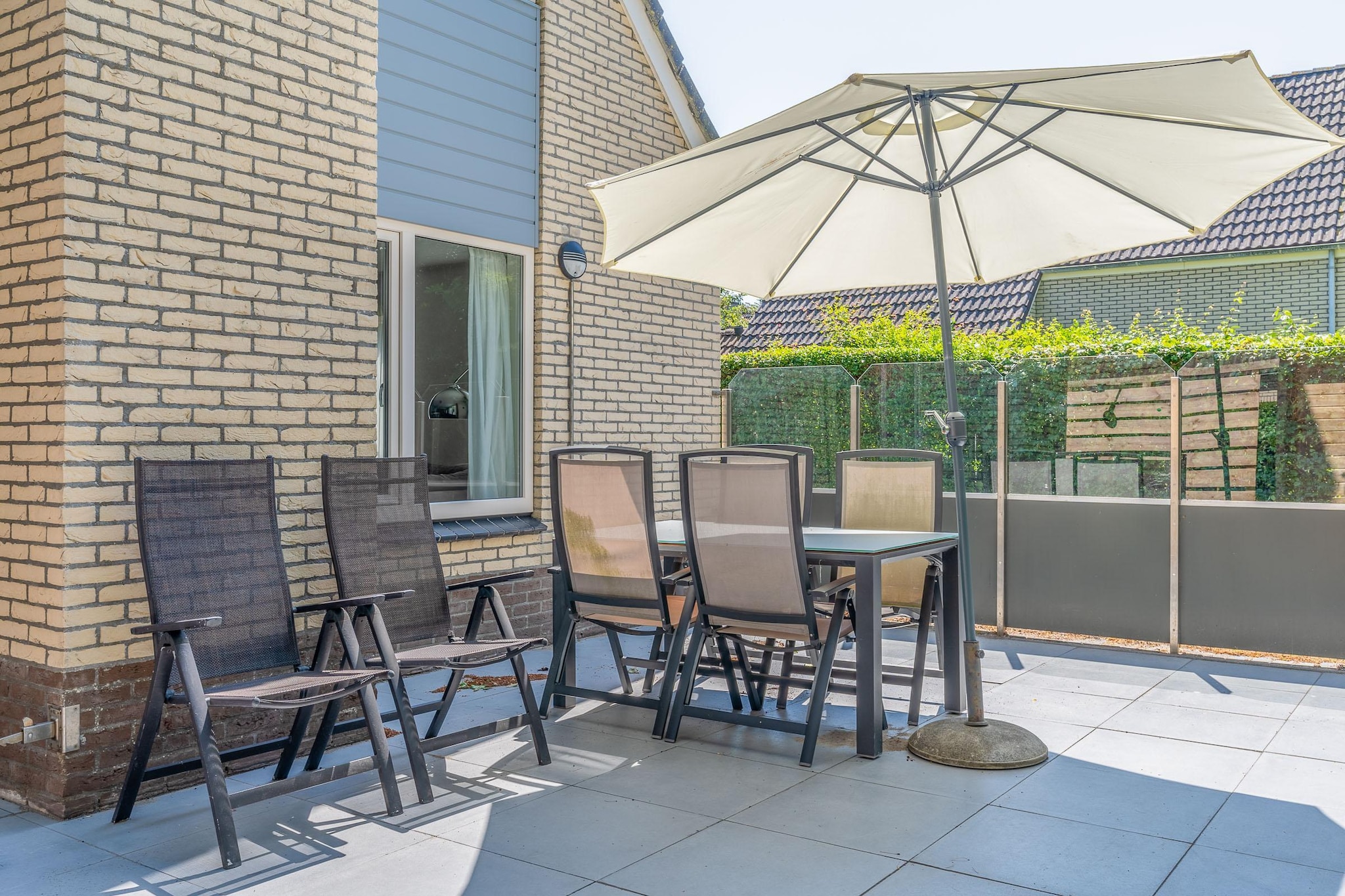 Kamperfoelie 43-Terrasse / balcon