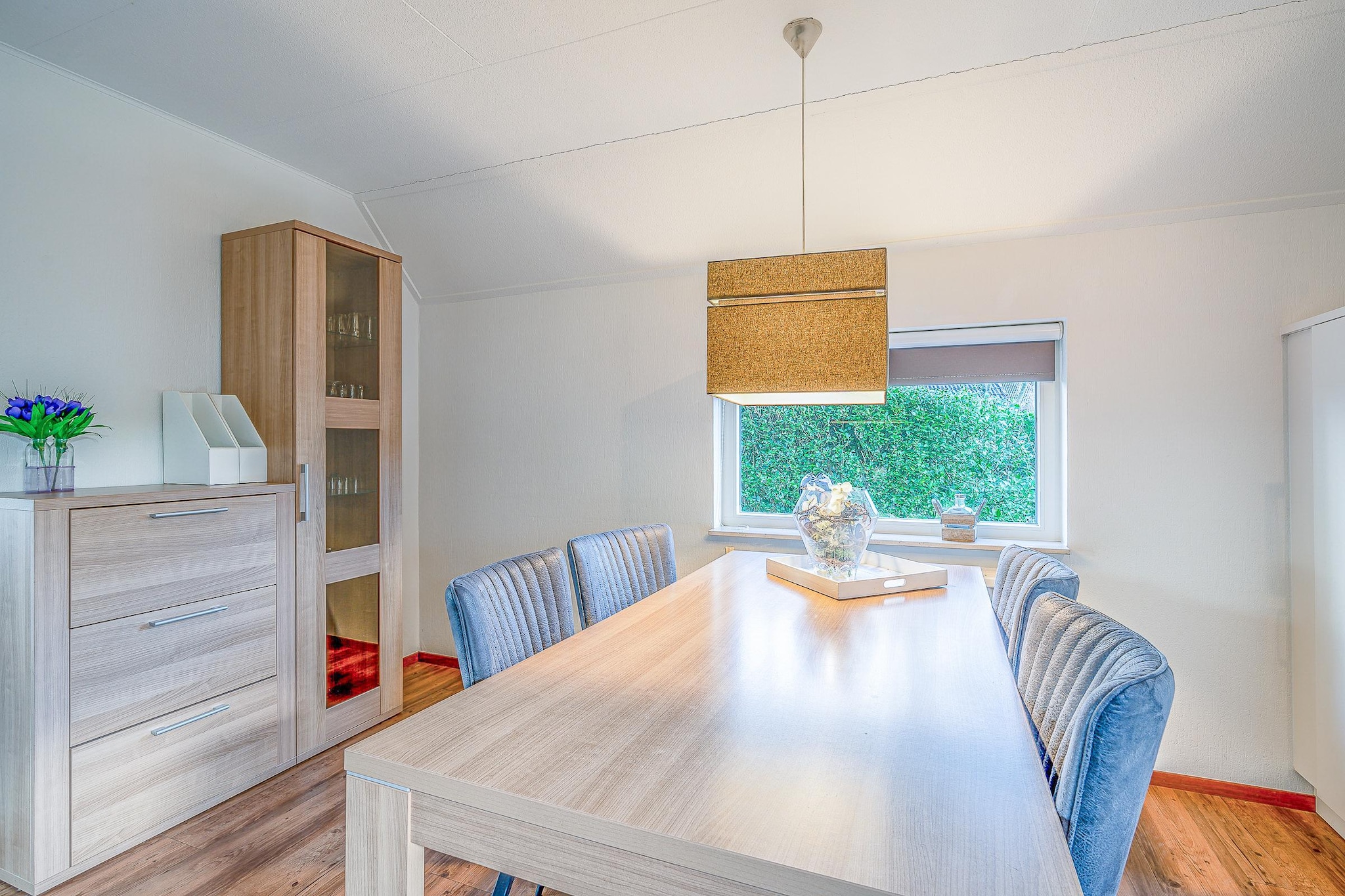 Kamperfoelie 55-Salle à manger