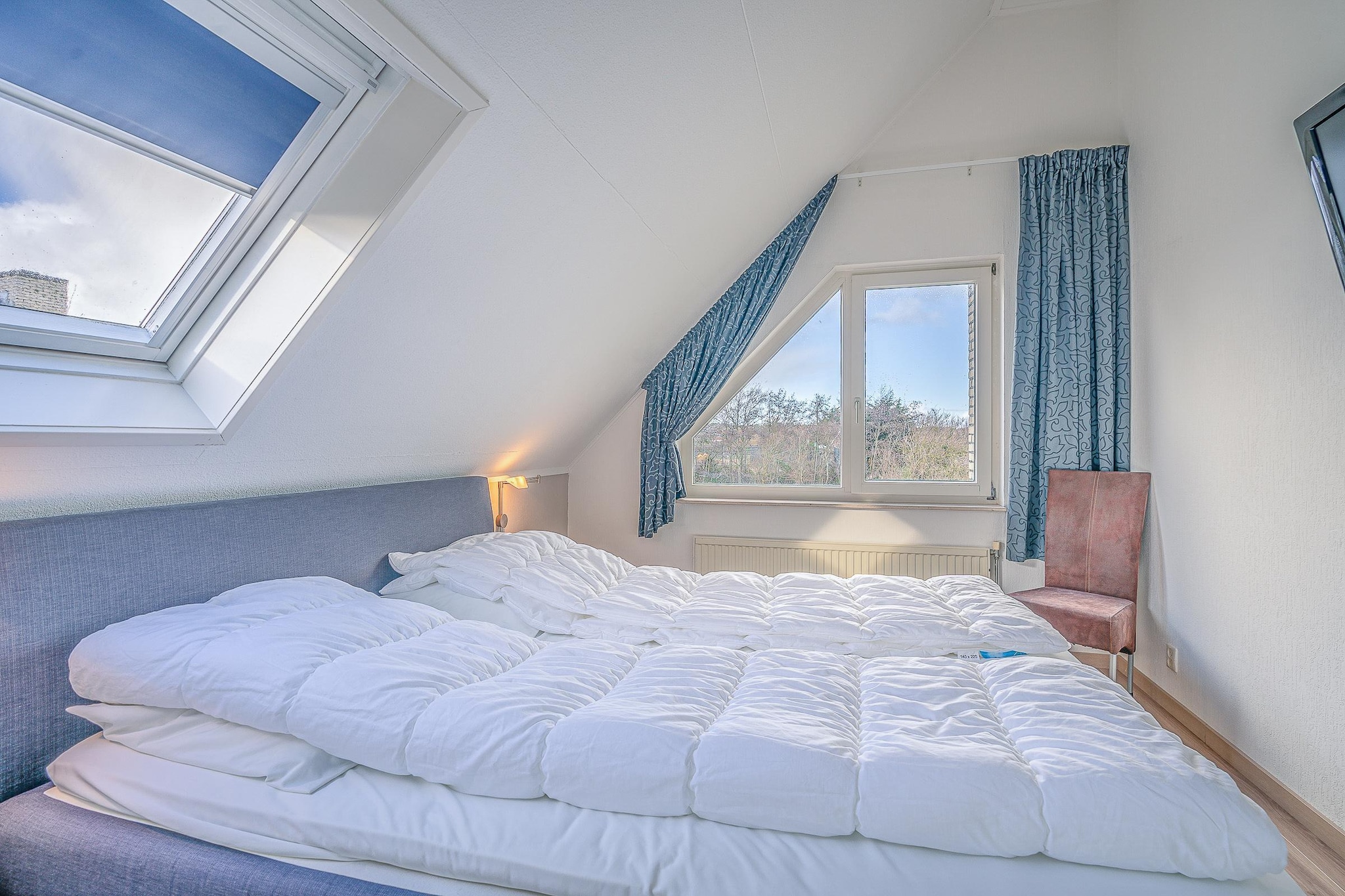 Kamperfoelie 55-Chambre