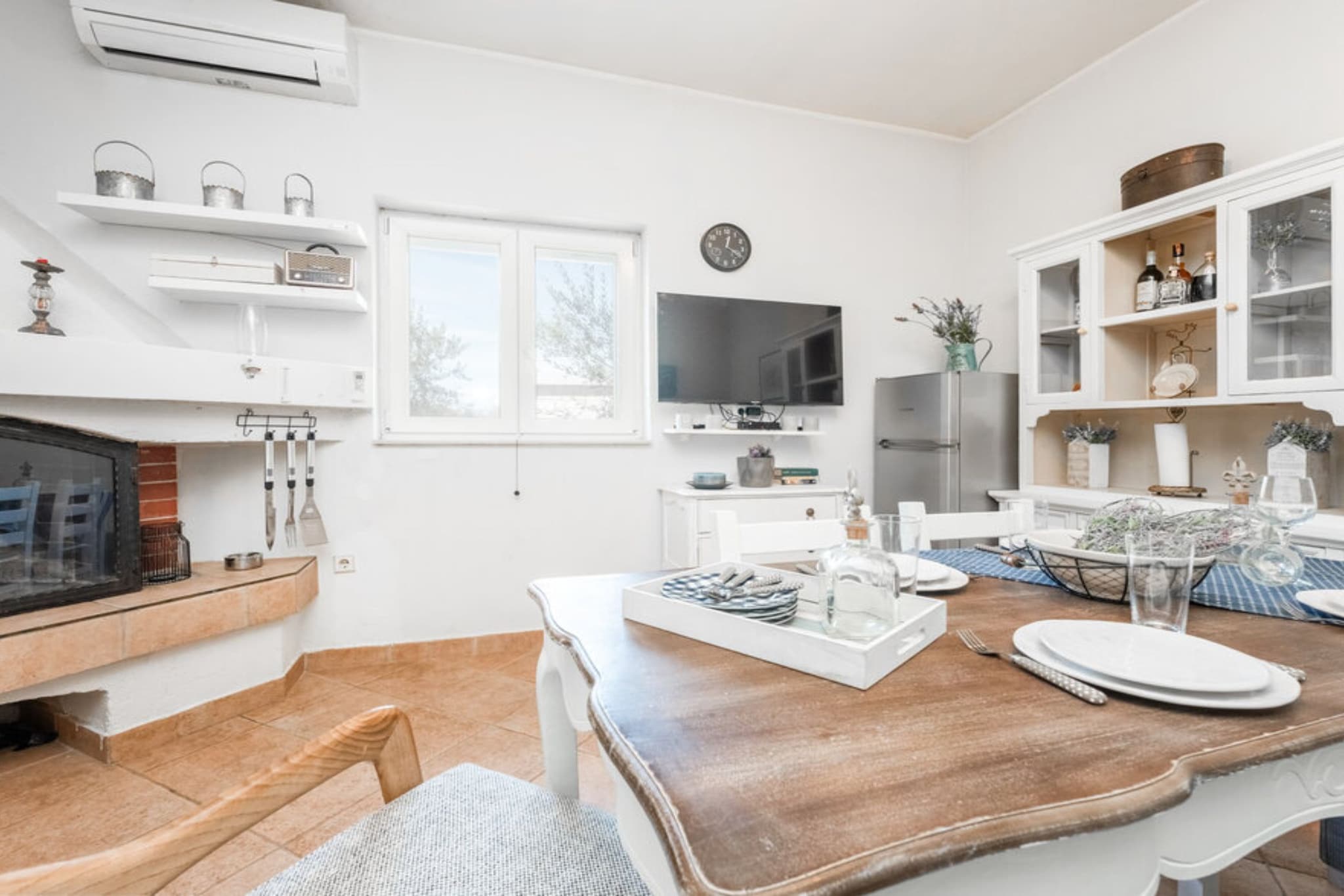 Holiday Home Pigmy Cormoran - One Bedroom House with Terrace  and Pool-Wohnzimmer