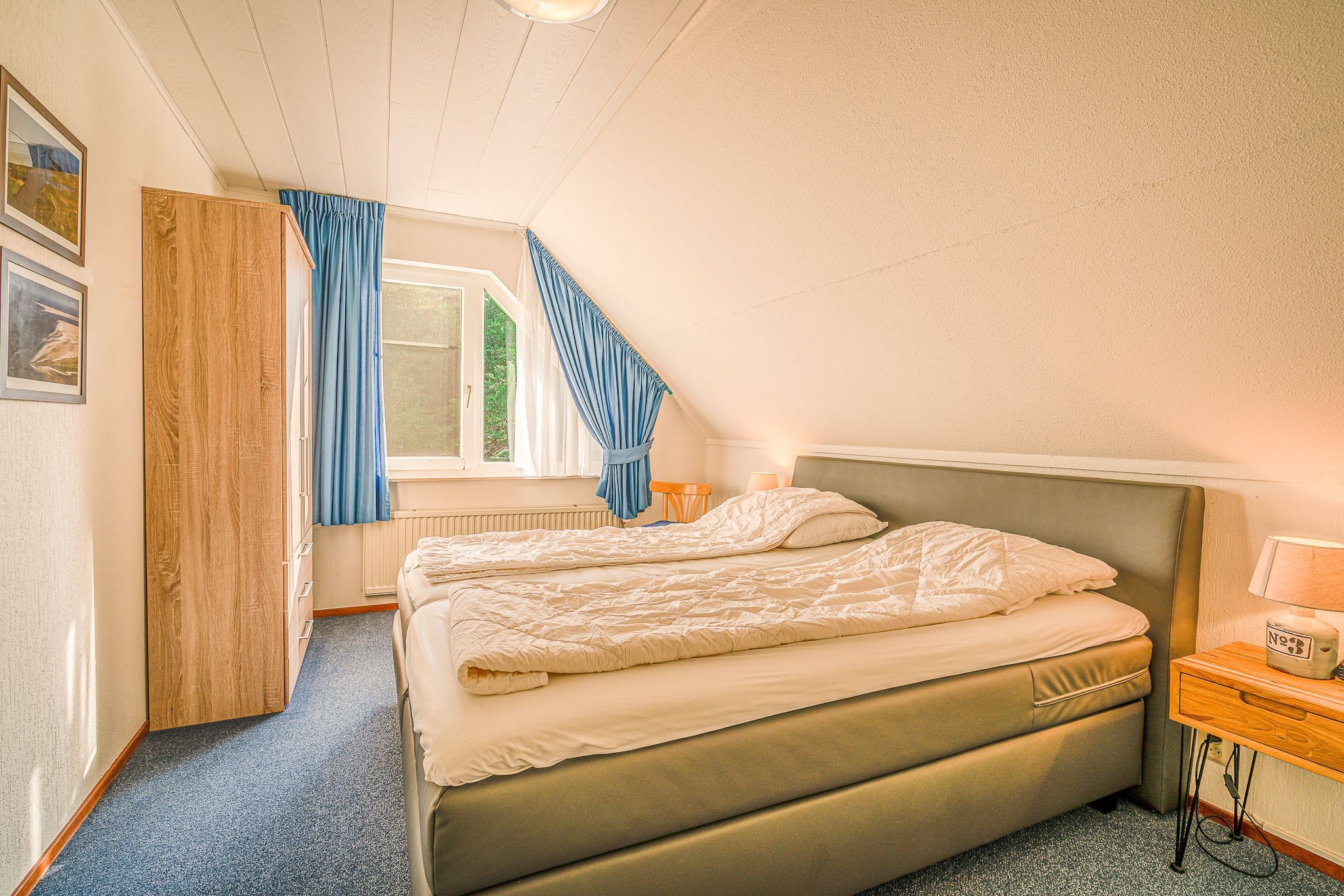 Kamperfoelie 65-Bedroom