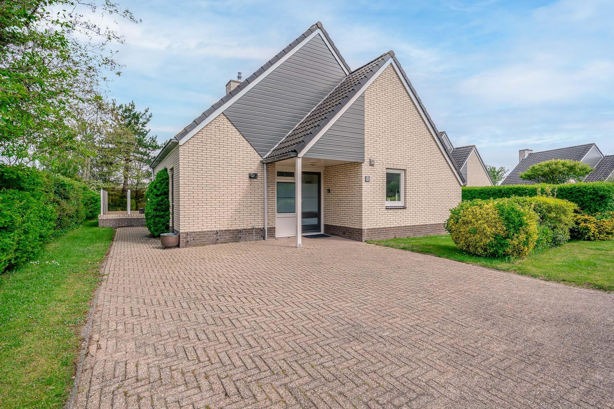 Kamperfoelie 63-Extérieur été