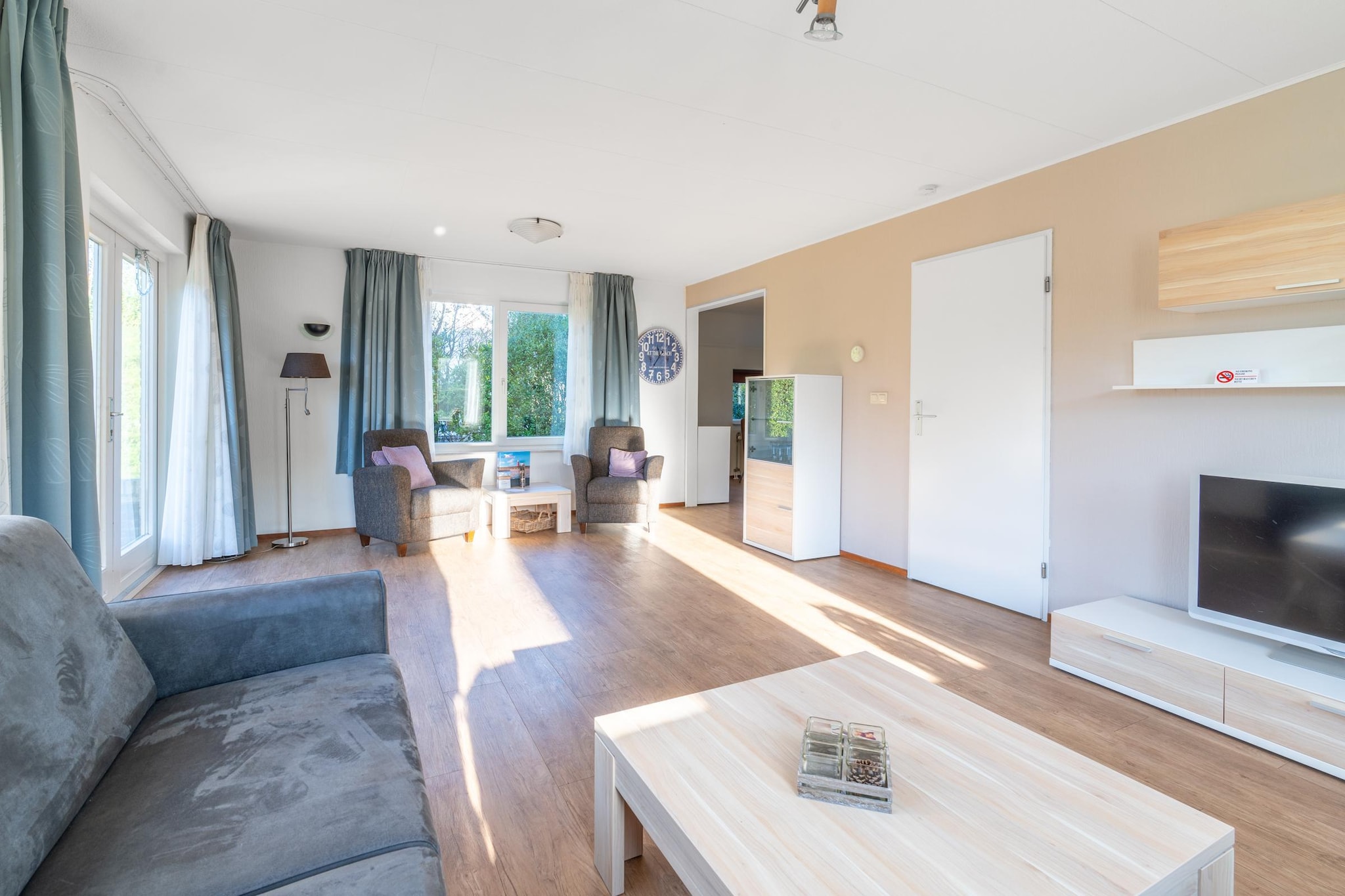 Kamperfoelie 97-Woonkamer