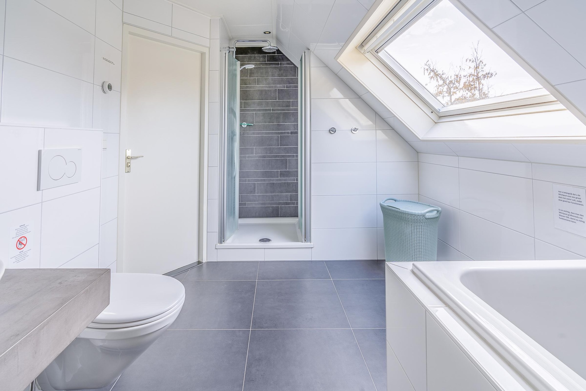 Kamperfoelie 49-Salle de bain