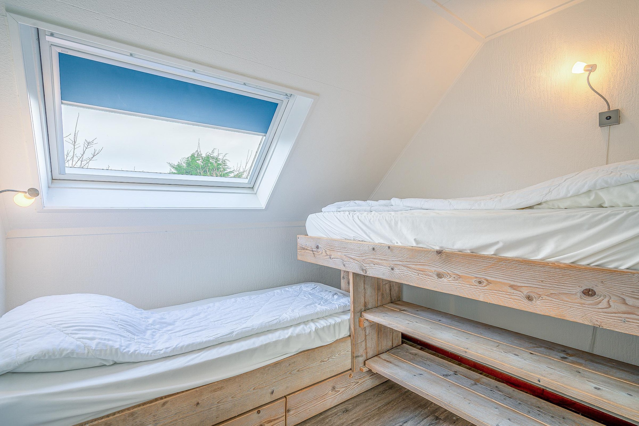 Kamperfoelie 87-Bedroom