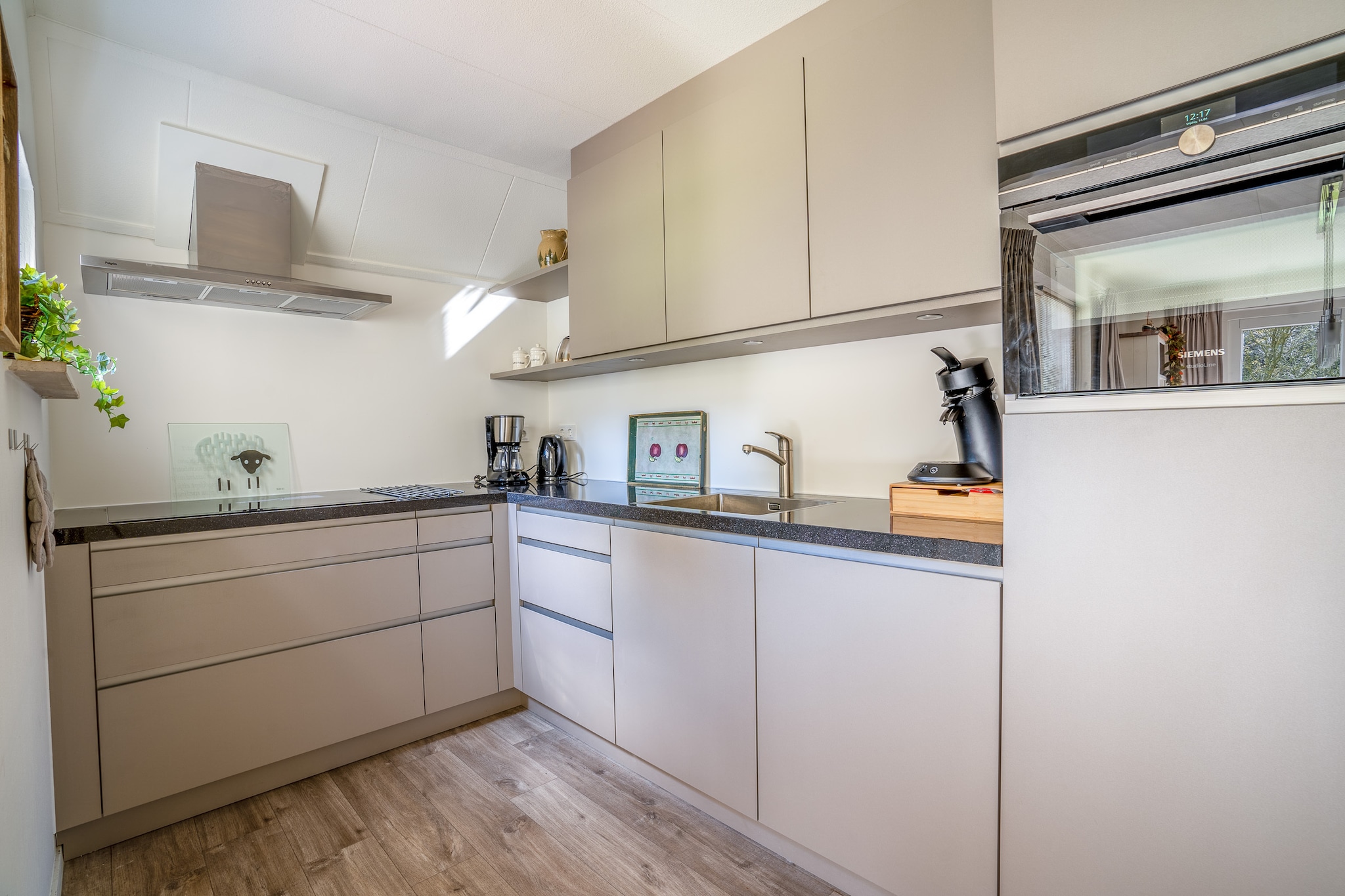 Kamperfoelie 91-Keuken