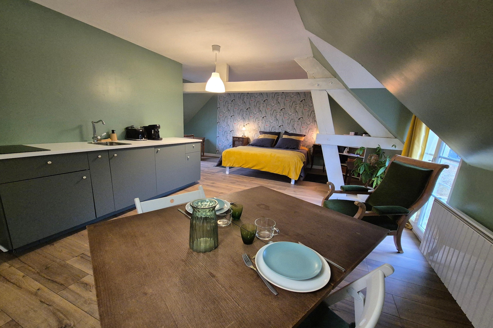 Studio au 1er étage-Slaapkamer