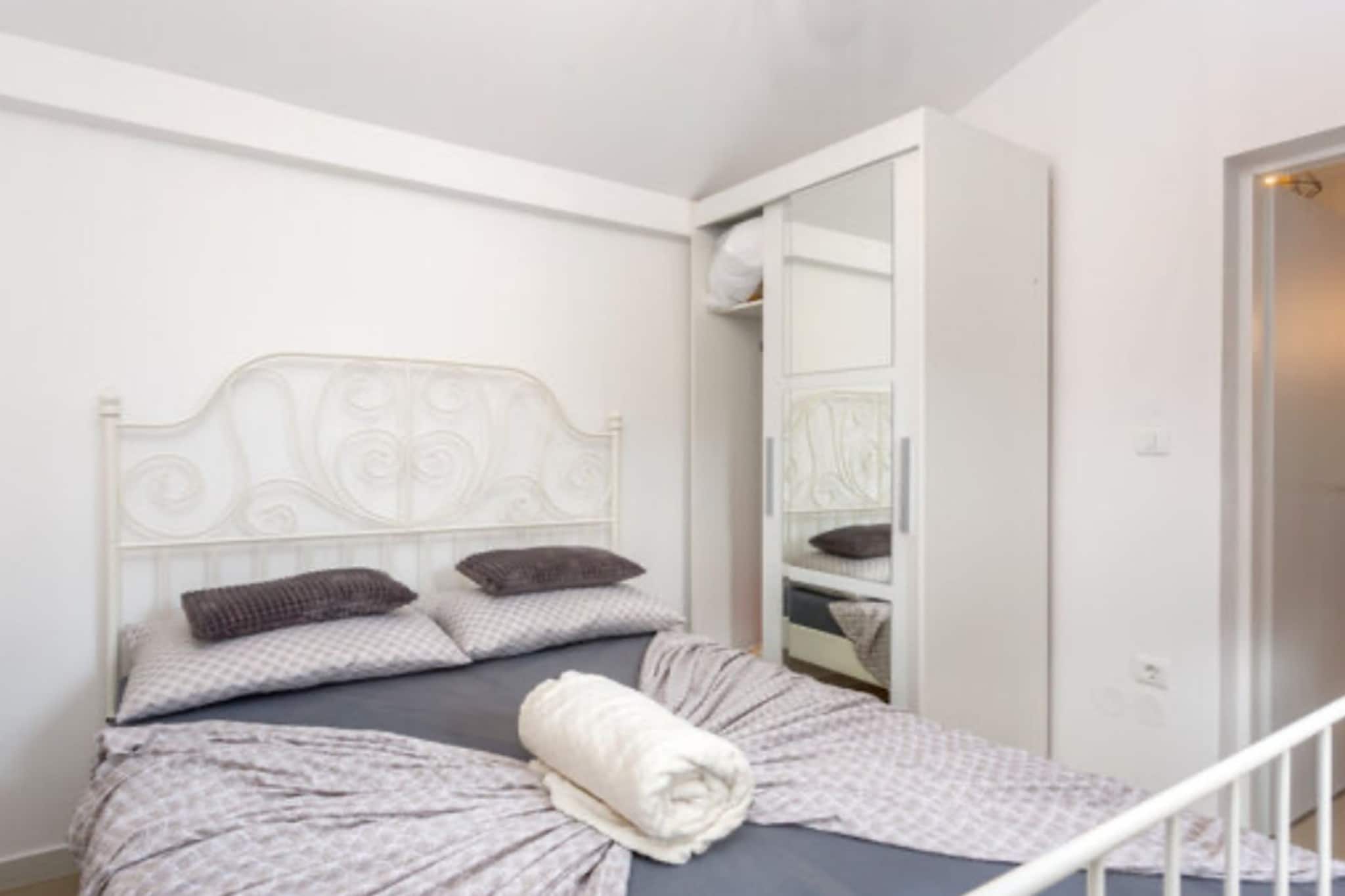 Apartments Brletic - Two Bedroom Apartment with Terrace