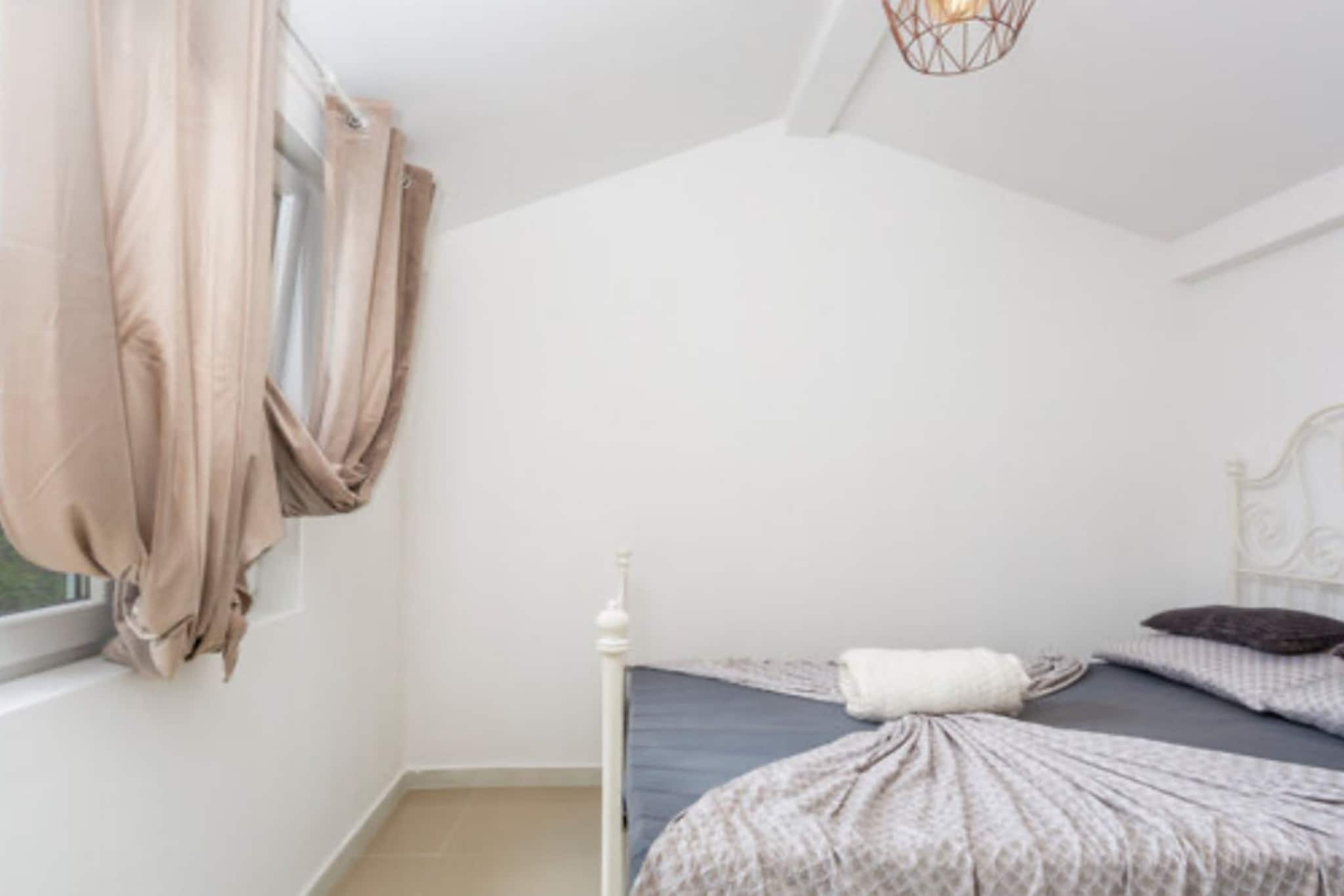 Apartments Brletic - Two Bedroom Apartment with Terrace