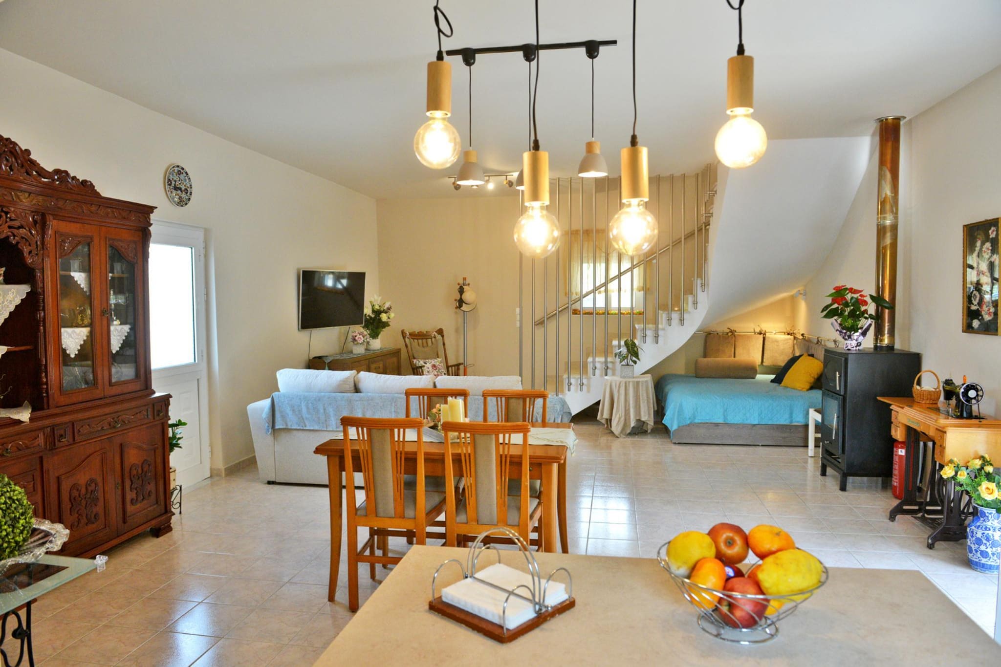 Villa Zambaka-Woonkamer