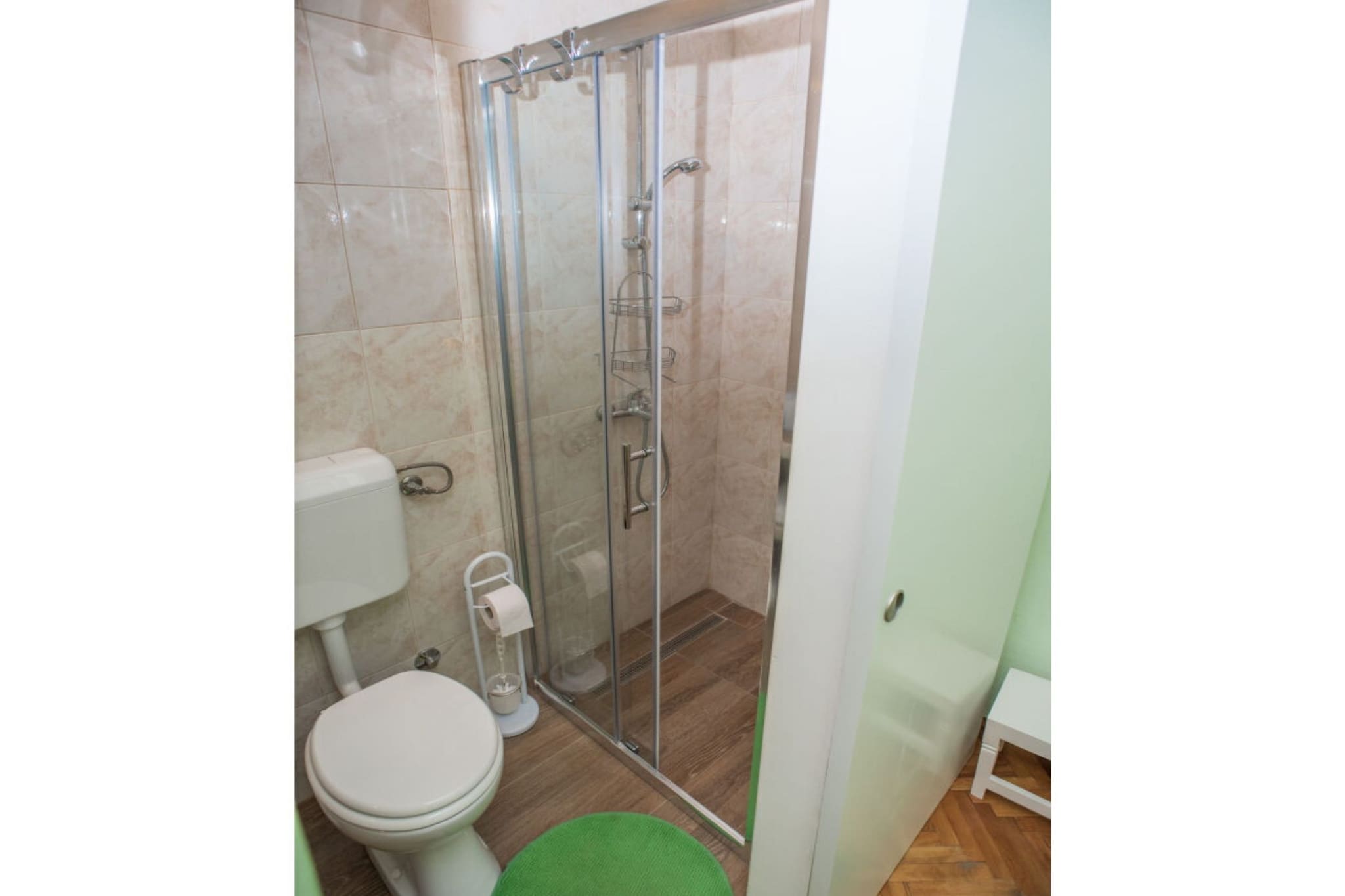 Exquisite Holiday Home with Private Pool and Sauna - Three Bedroom Holiday Home-Badezimmer