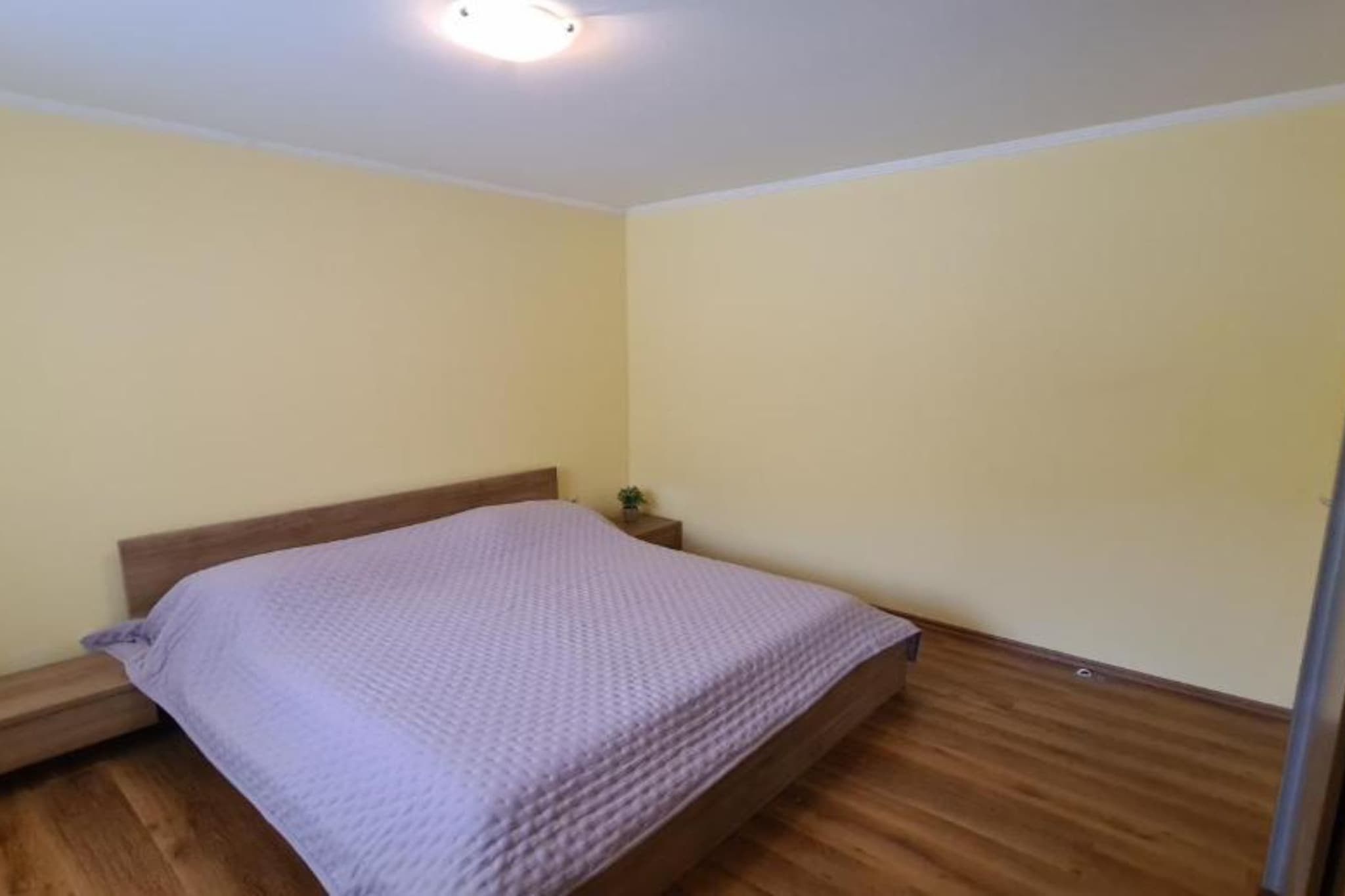 Apartment with One Bathroom
