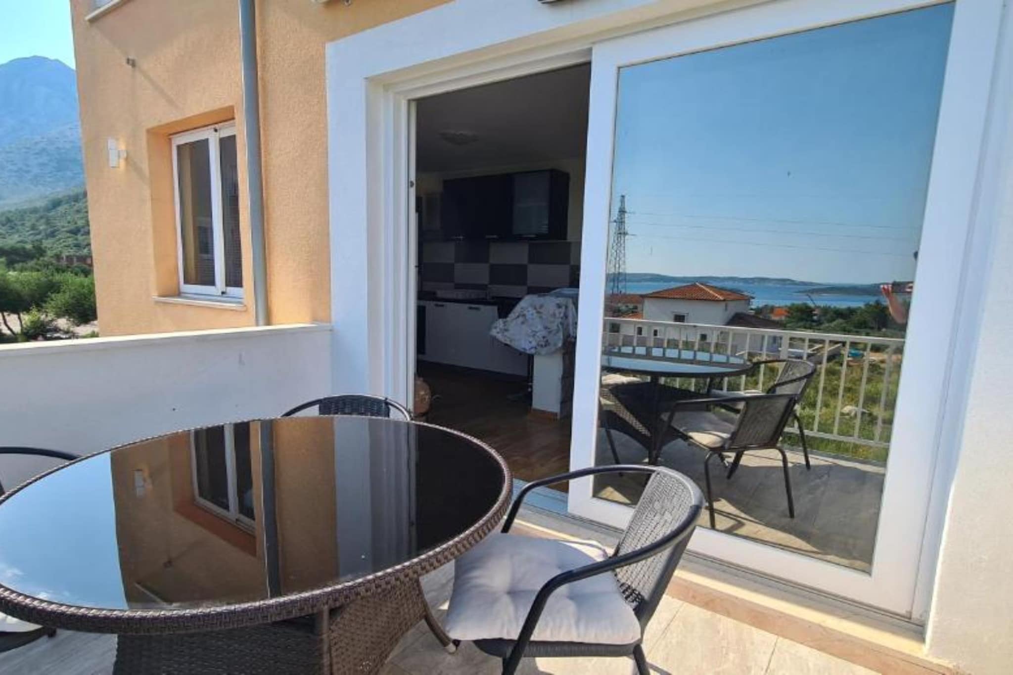 Apartment with Two Bathrooms-Terrasse/Balkon