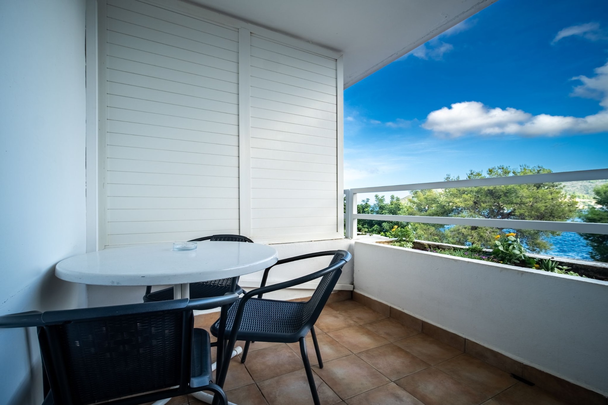 Hotel Issa - Double Room Sea View 10