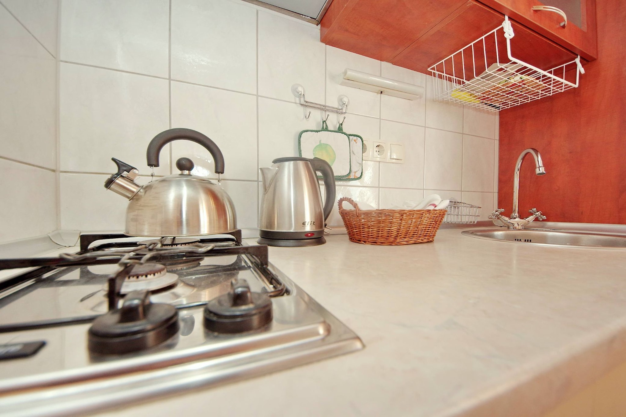 Seafront Apartments Deveron - One Bedroom Apartment  with Balcony and Sea View (Zavala)-Kitchen