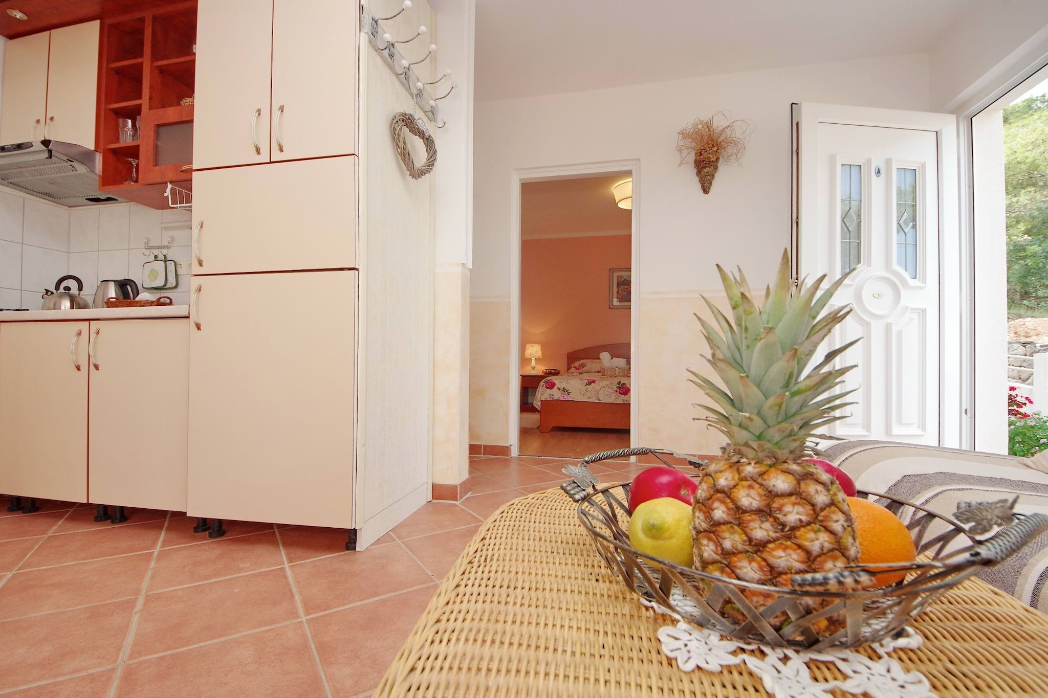 Seafront Apartments Deveron - One Bedroom Apartment  with Balcony and Sea View (Zavala)-Kitchen