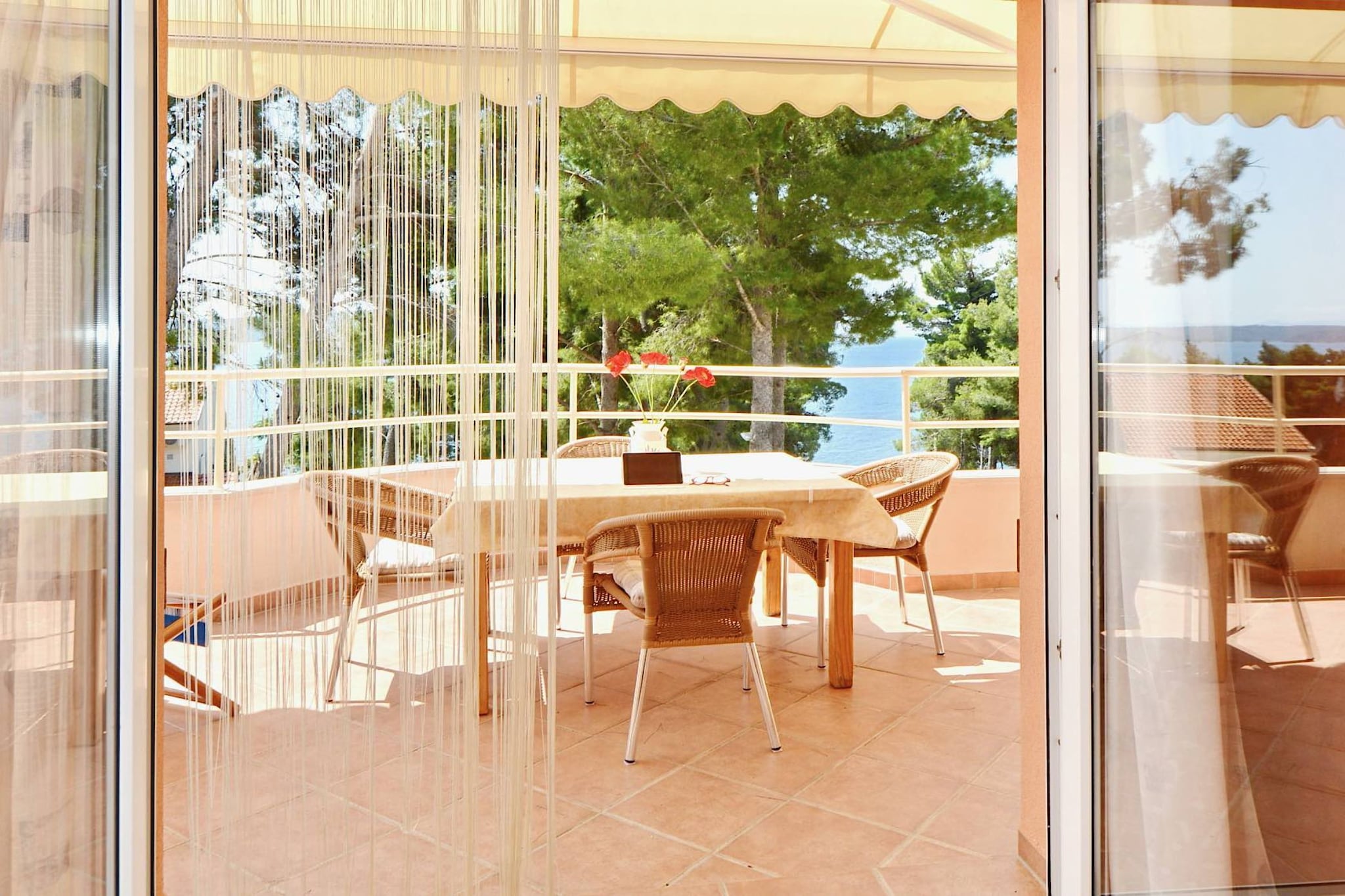 Seafront Apartments Deveron - Studio Apartment with Balcony and Sea View (Jelsa)-Terrace balcony