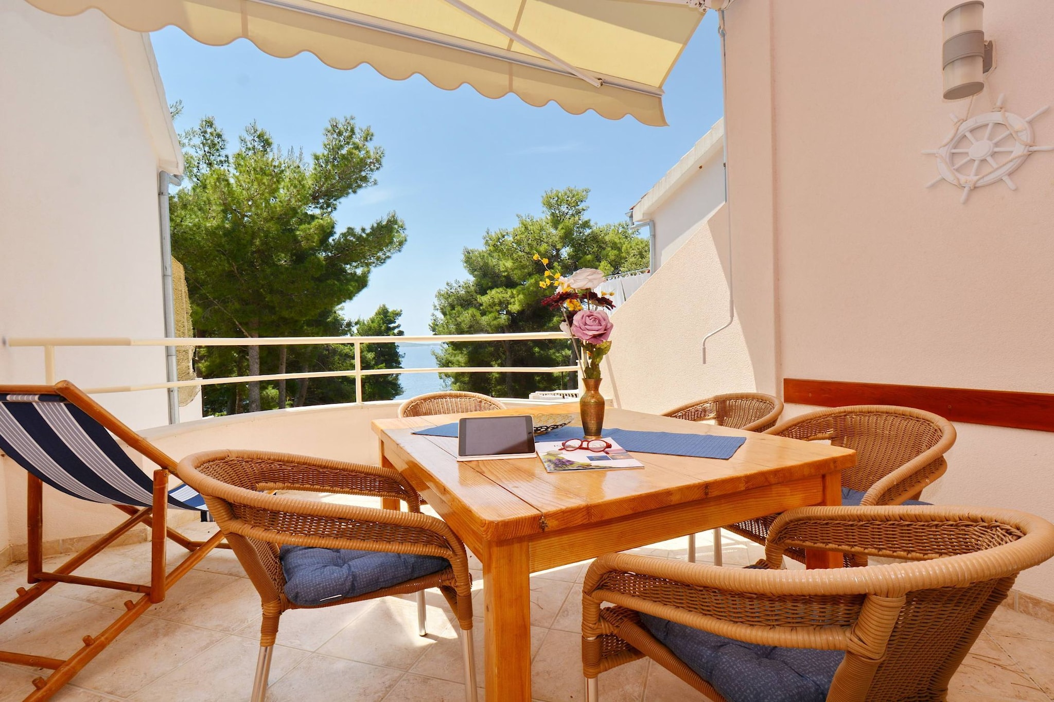 Seafront Apartments Deveron - Duplex Two Bedroom Apartment with Balcony and Sea View (Island)-Terrace balcony