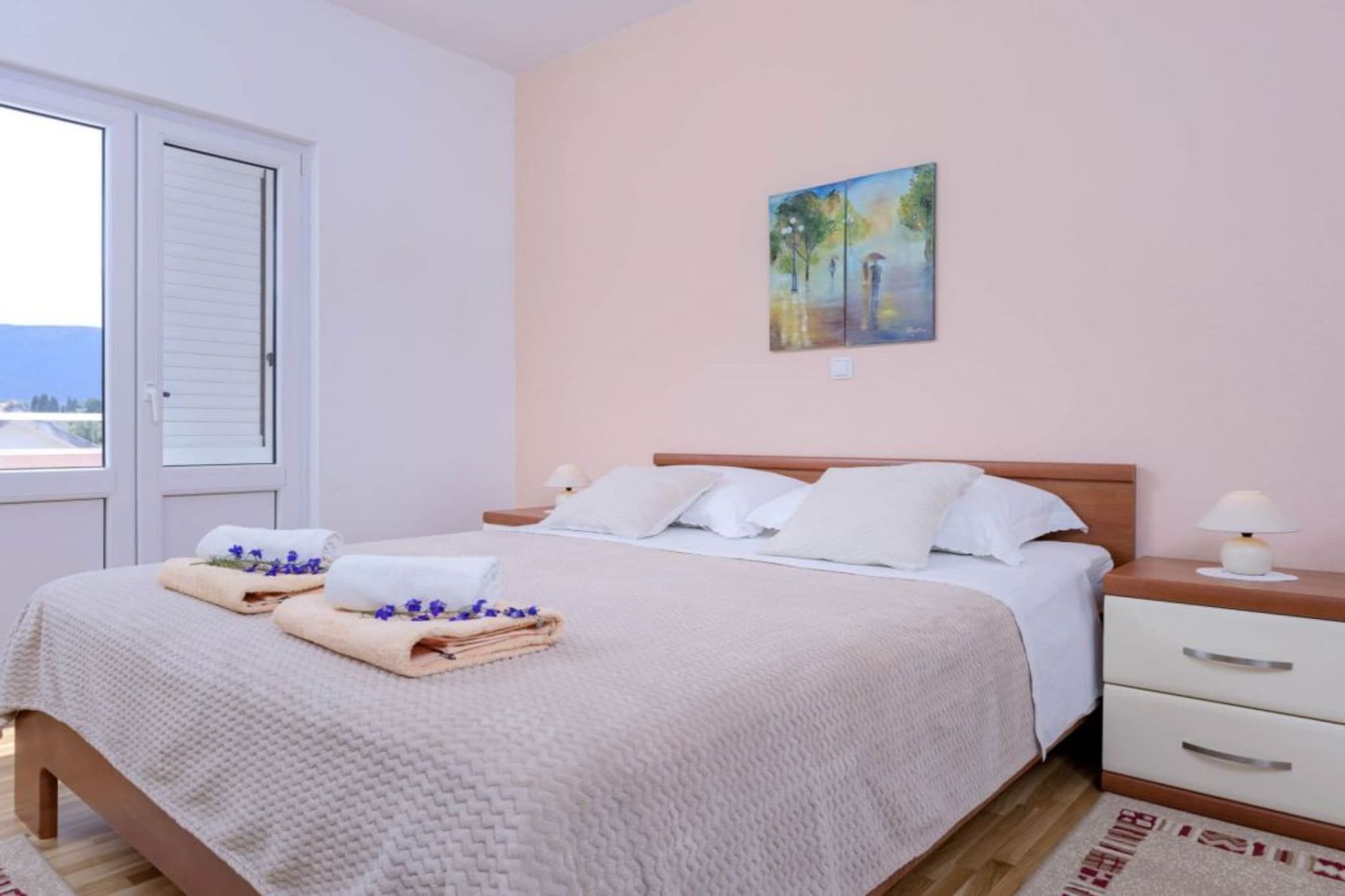 One Bedroom Luxury Apartment with Balcony and Sea View  1-Schlafzimmer