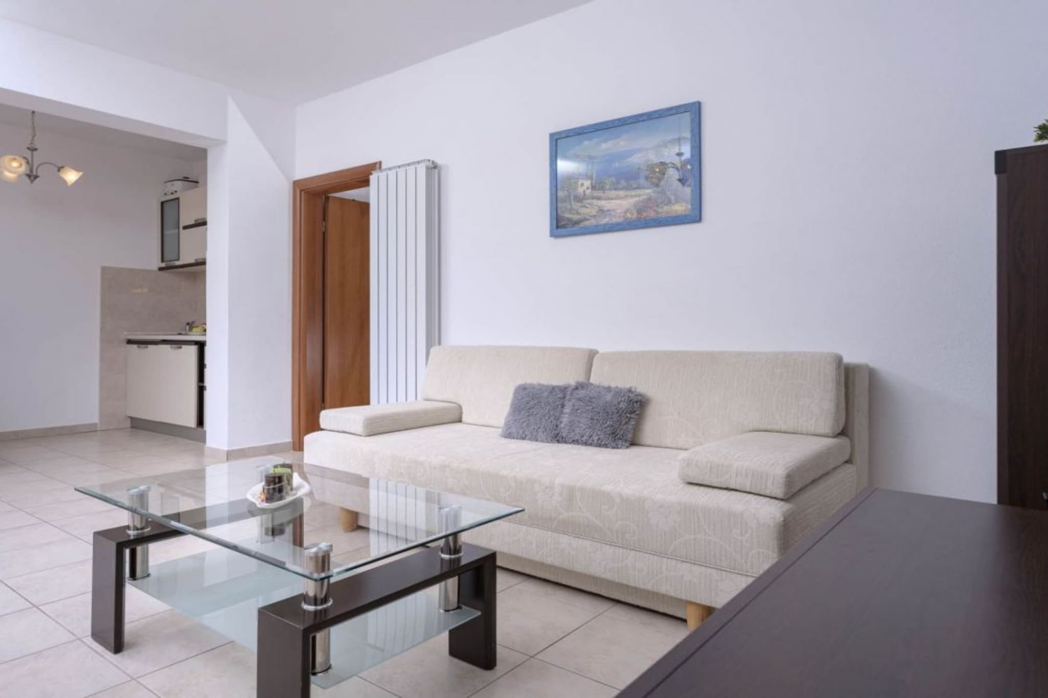 One Bedroom Apartment with Balcony and Sea View 2-Dining room