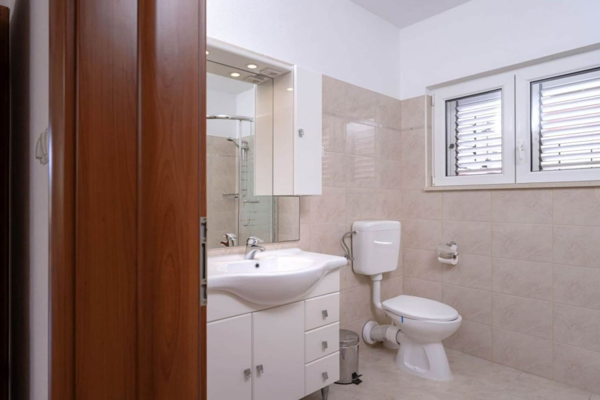 One Bedroom Apartment with Balcony and Sea View 2-Bathroom
