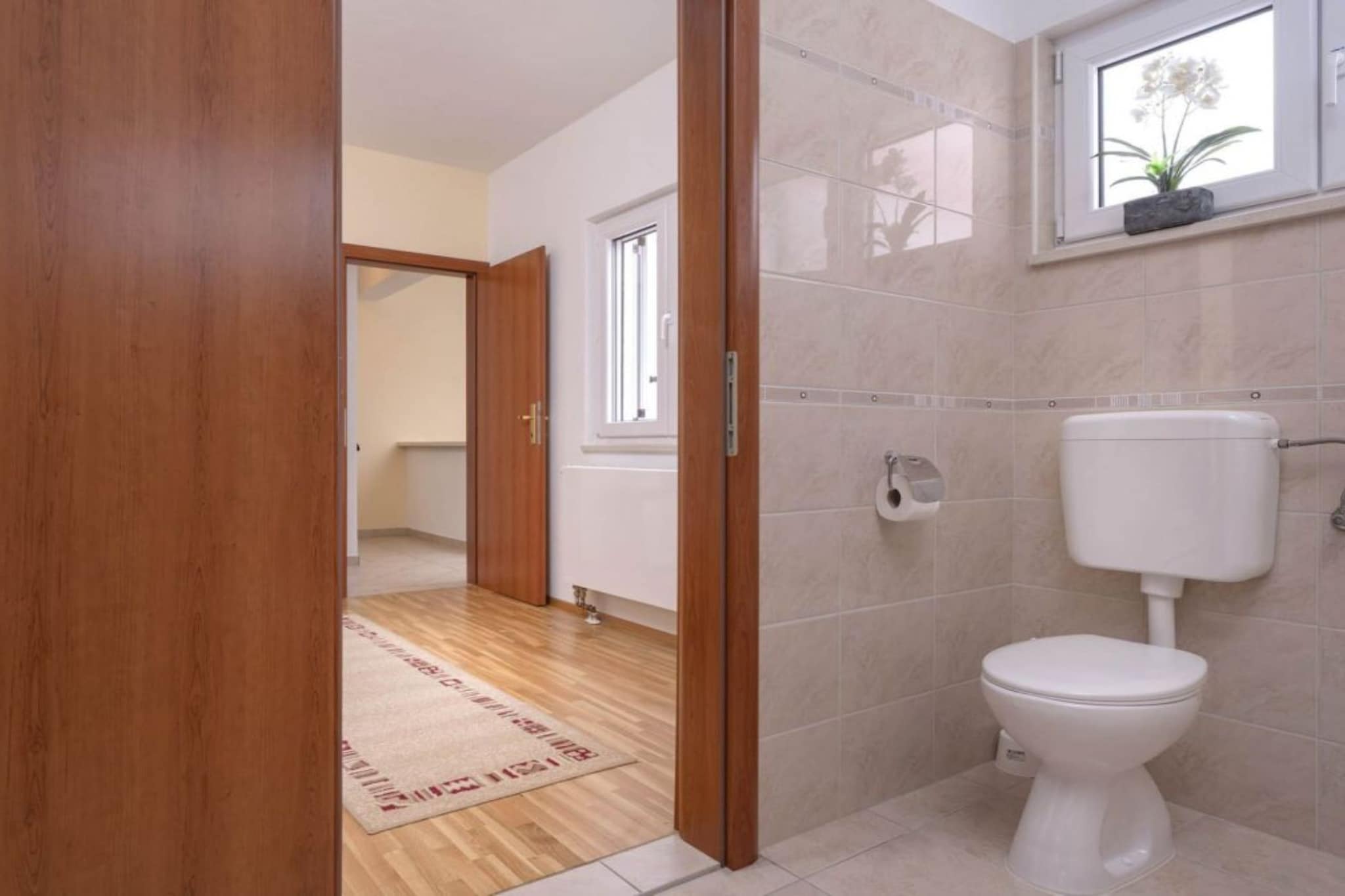 One Bedroom Apartment with Balcony 3-Bathroom