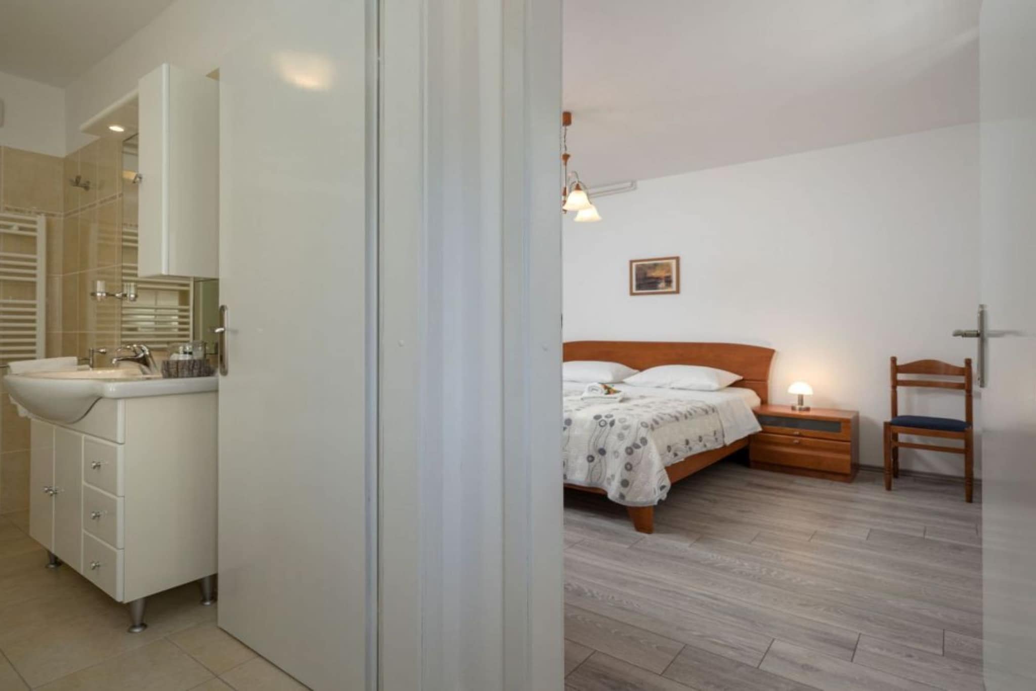 One Bedroom Apartment with Terrace and Sea View 4-Schlafzimmer