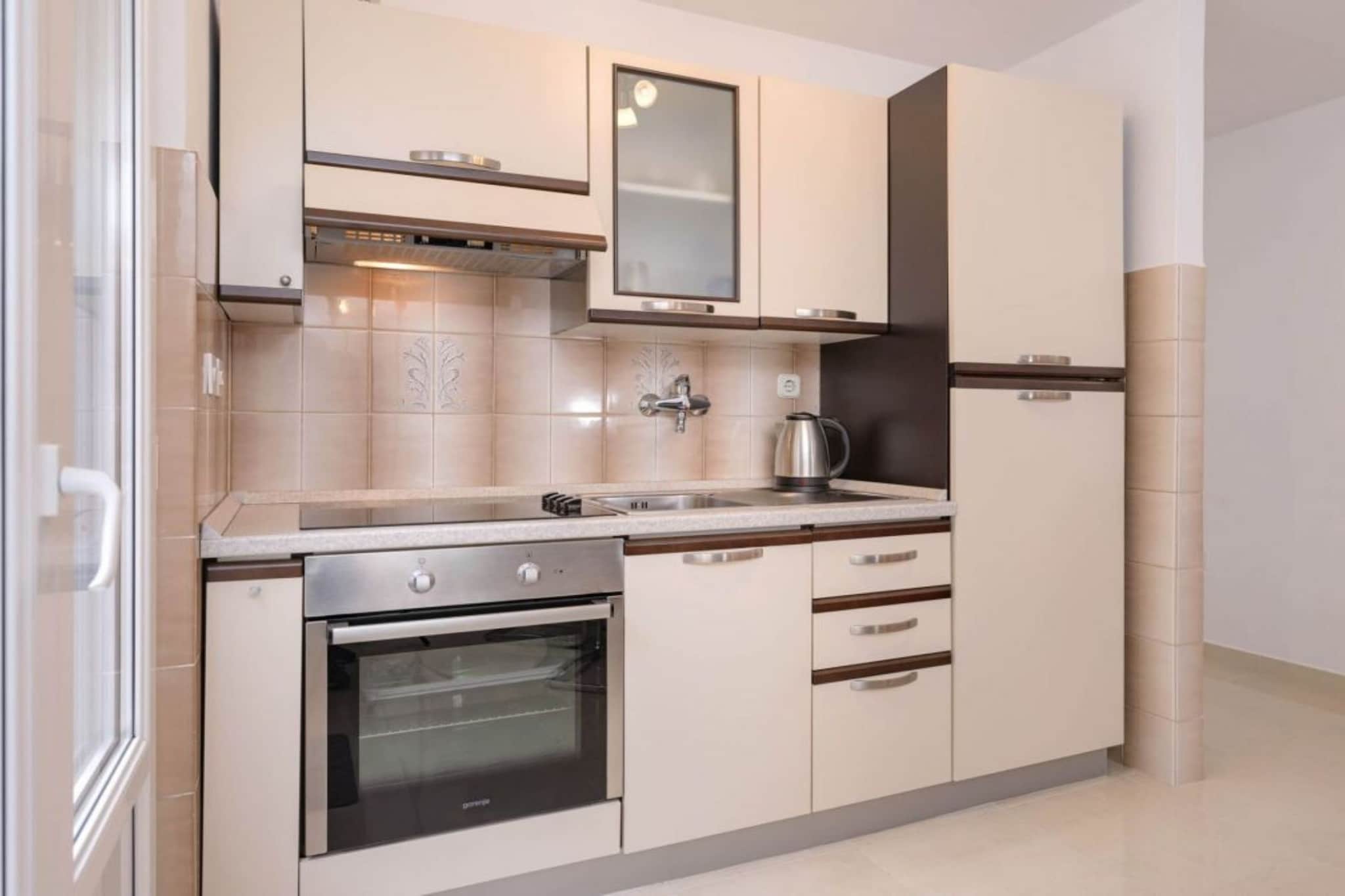 One Bedroom Apartment with Terrace 5-Küche