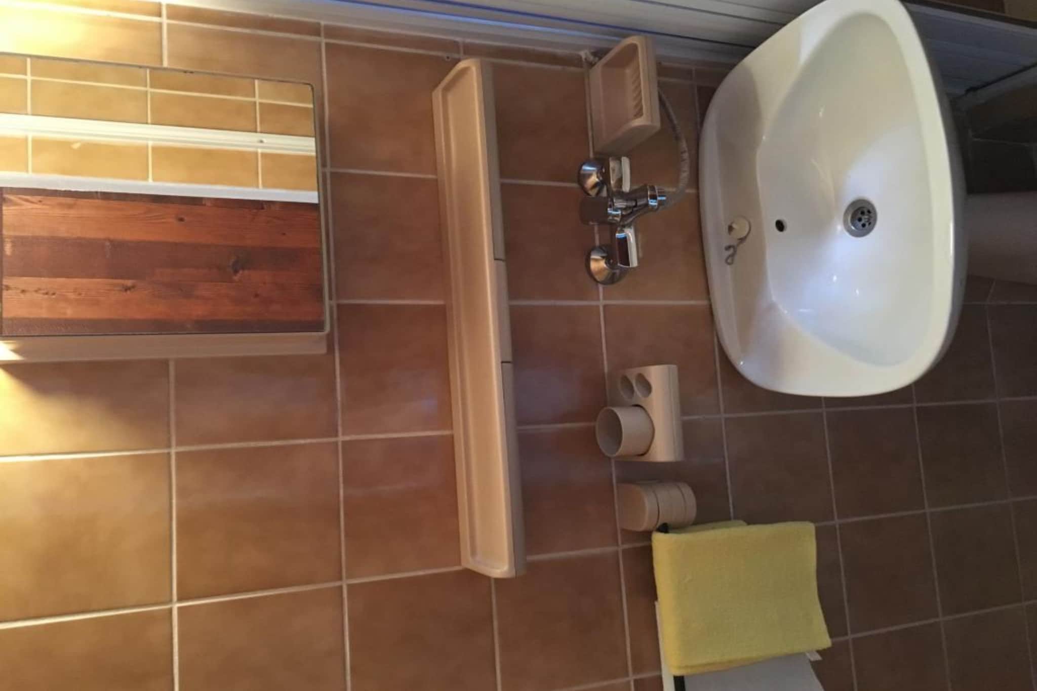 Comfortable Budva Rooms with Easy Access to Sveti Stefan - Triple Room 6-Salle de bain