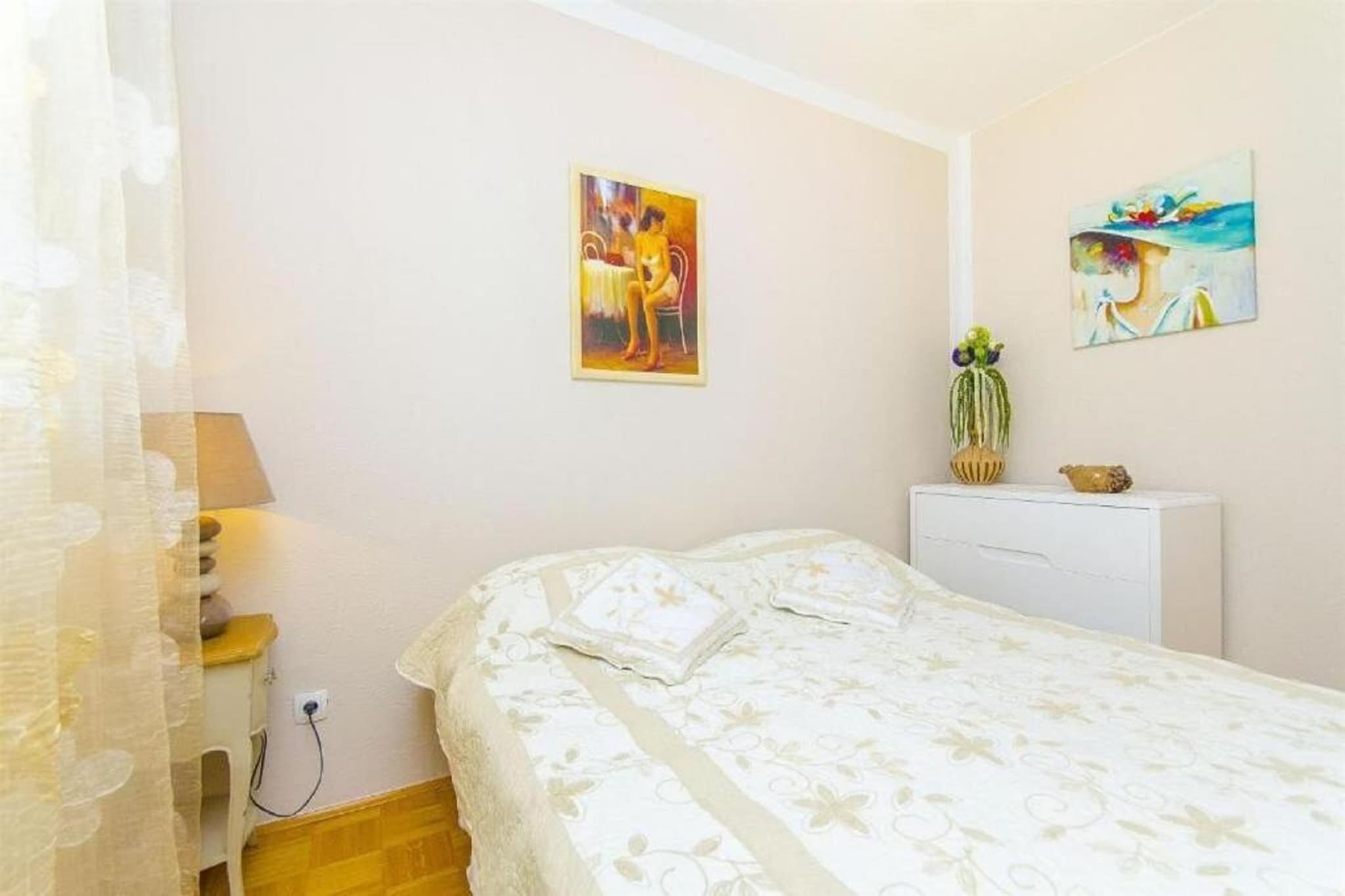 Apartments Nives -Standard Two Bedroom Apartment   (A1)-Chambre