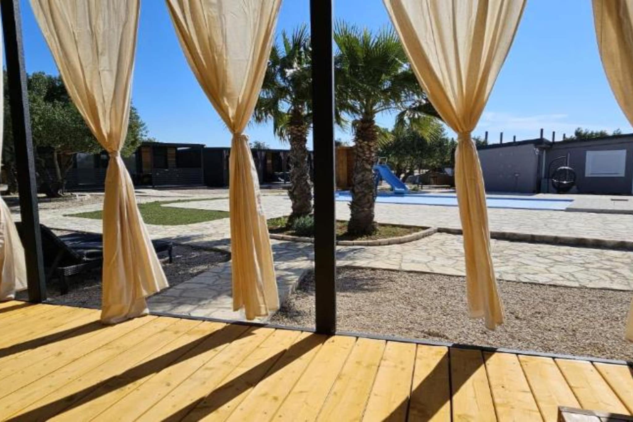 SAK Mobile Homes - Two Bedroom Mobile Home with Terrace (Br1)-Schwimmbad